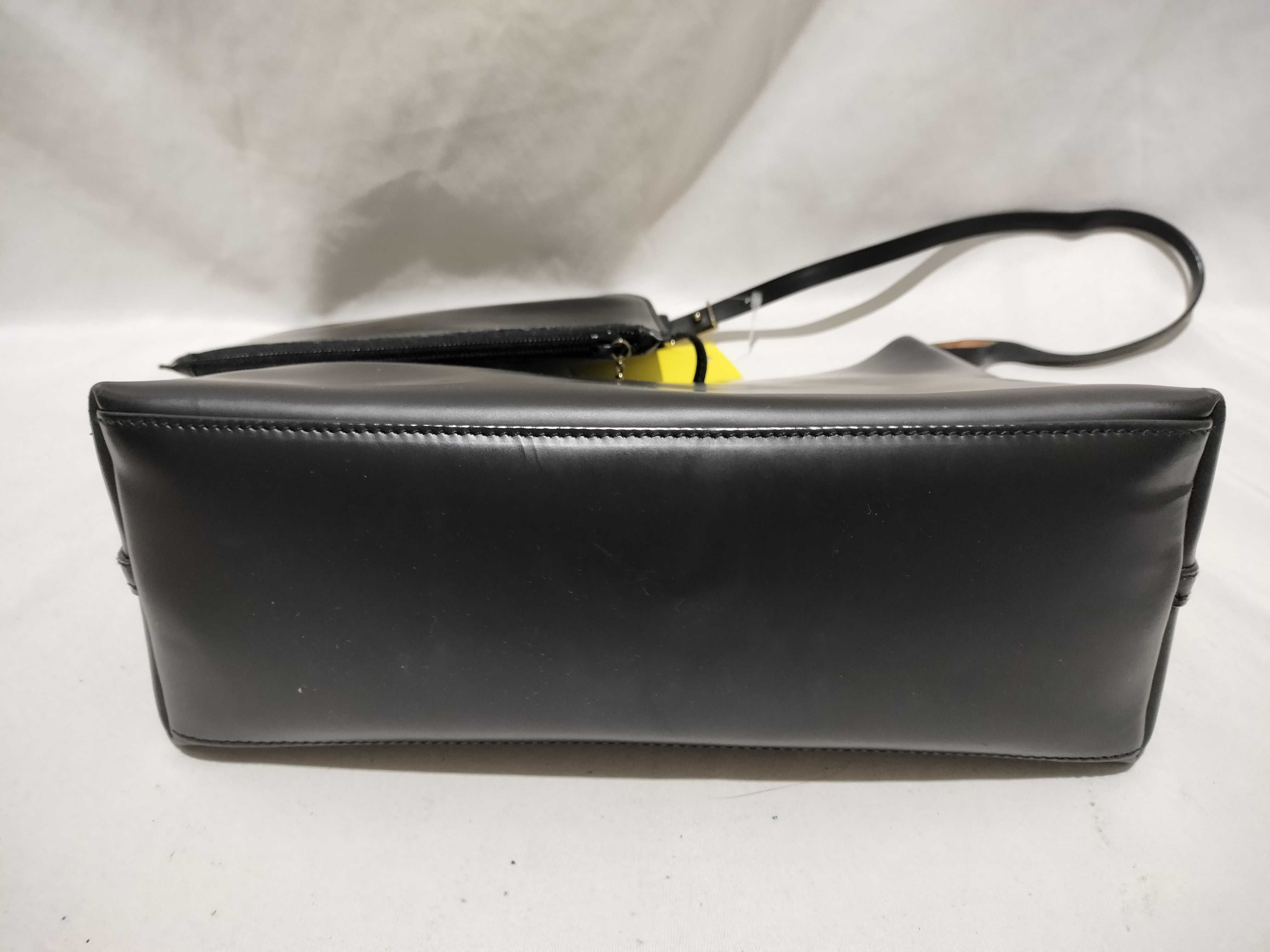 【水曜終了】(10709_0053)GUCCI ブラック 002058 ショルダーバッグ