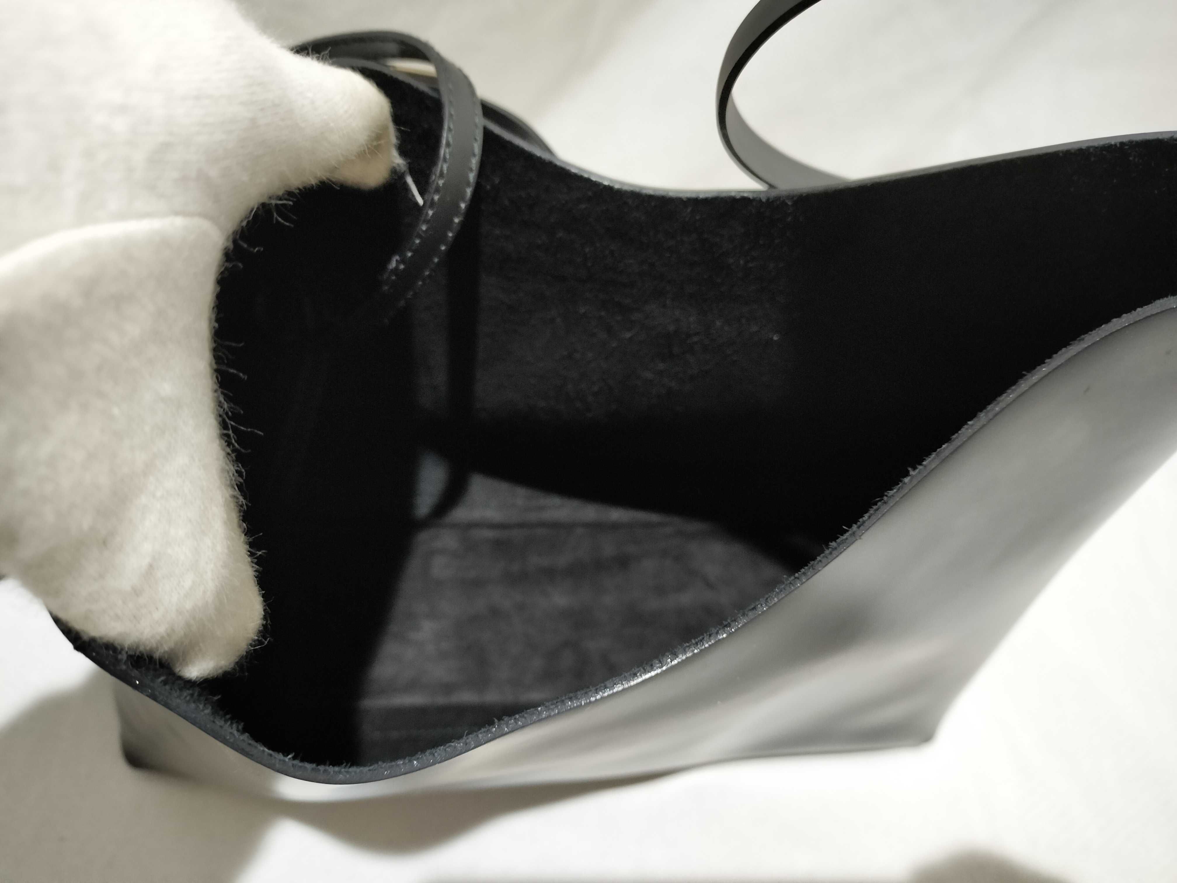 【水曜終了】(10709_0053)GUCCI ブラック 002058 ショルダーバッグ