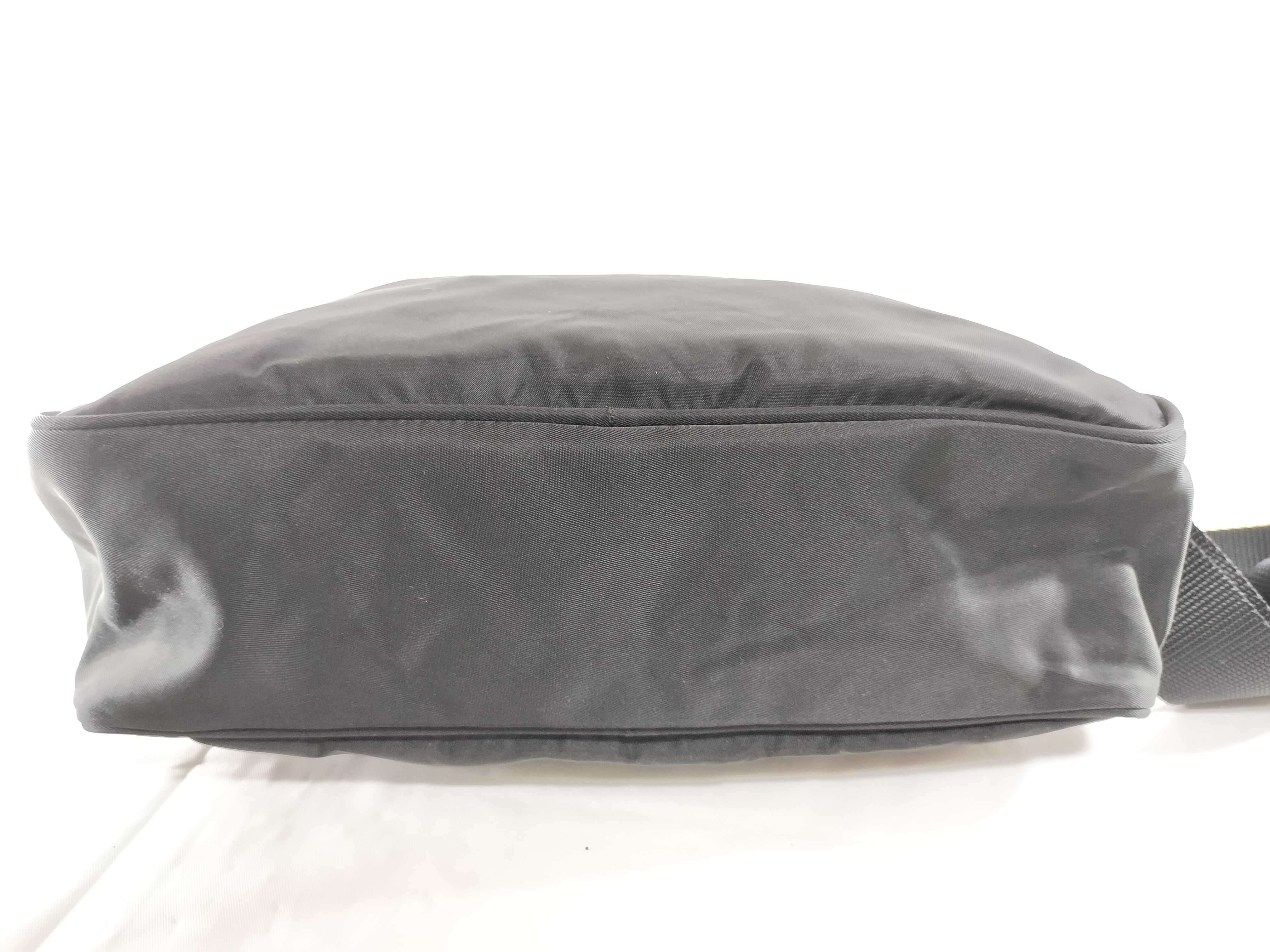 【水曜終了】(10709_0102)PRADA ナイロン テスート ボディバッグ ショルダーバッグ