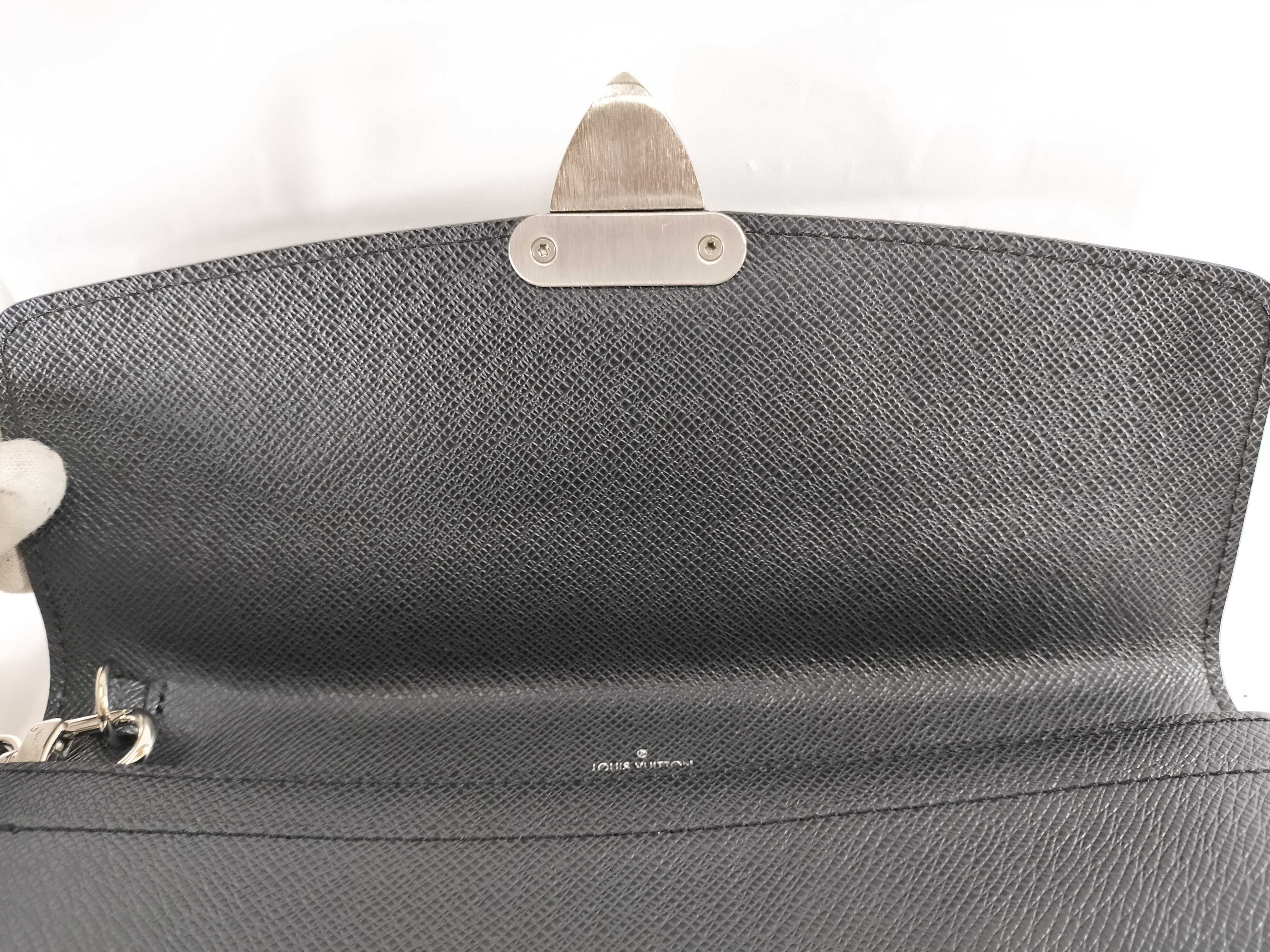 【水曜終了】(10697_0044)LOUIS VUITTON タイガ ベライヤ セカンドバッグ