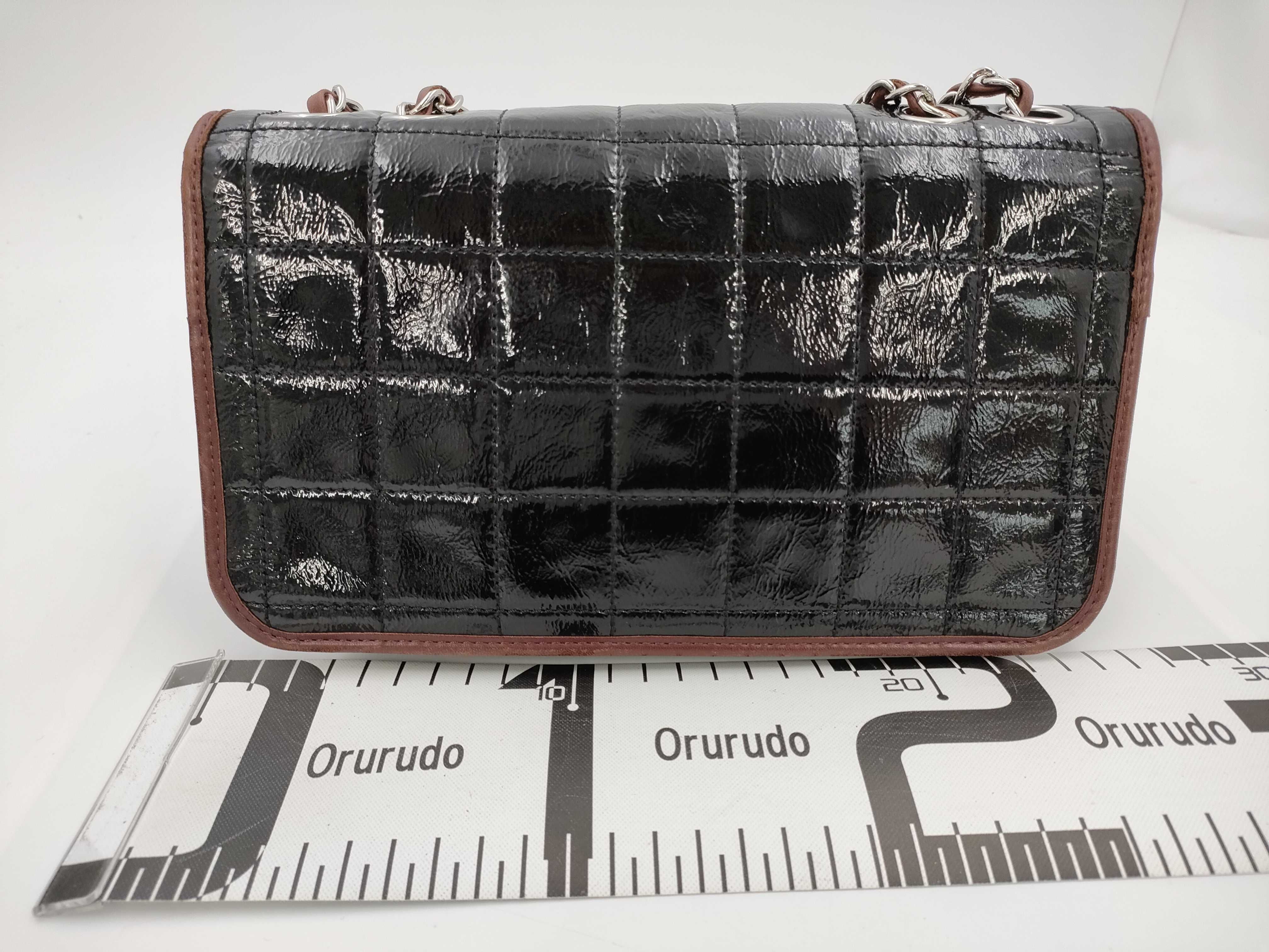 【水曜終了】(10707_0026)CHANEL チョコバー エナメル ショルダーバッグ