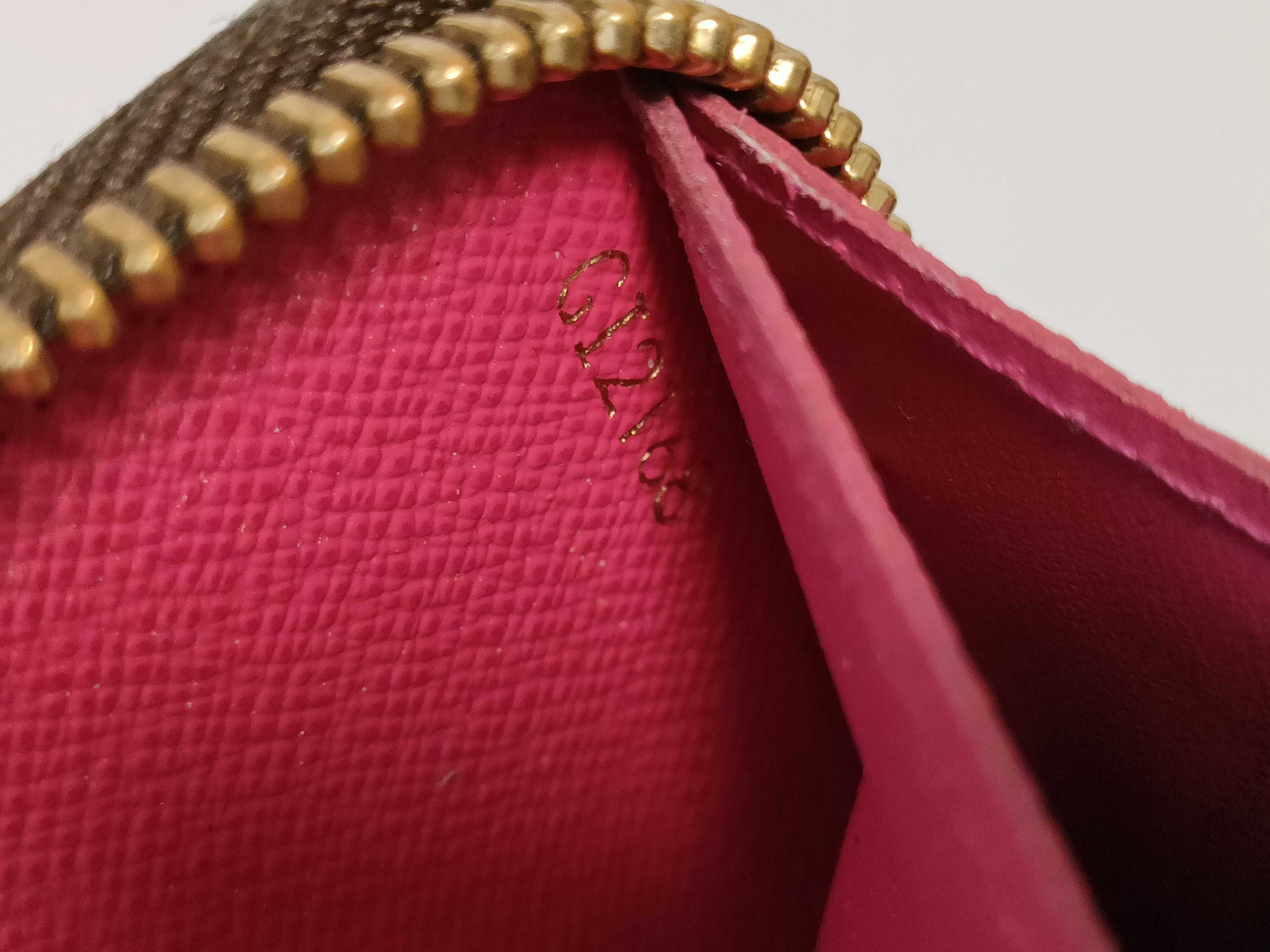 【水曜終了】(10700_0192)Dior レディディオール カナージュ エナメル財布 財布