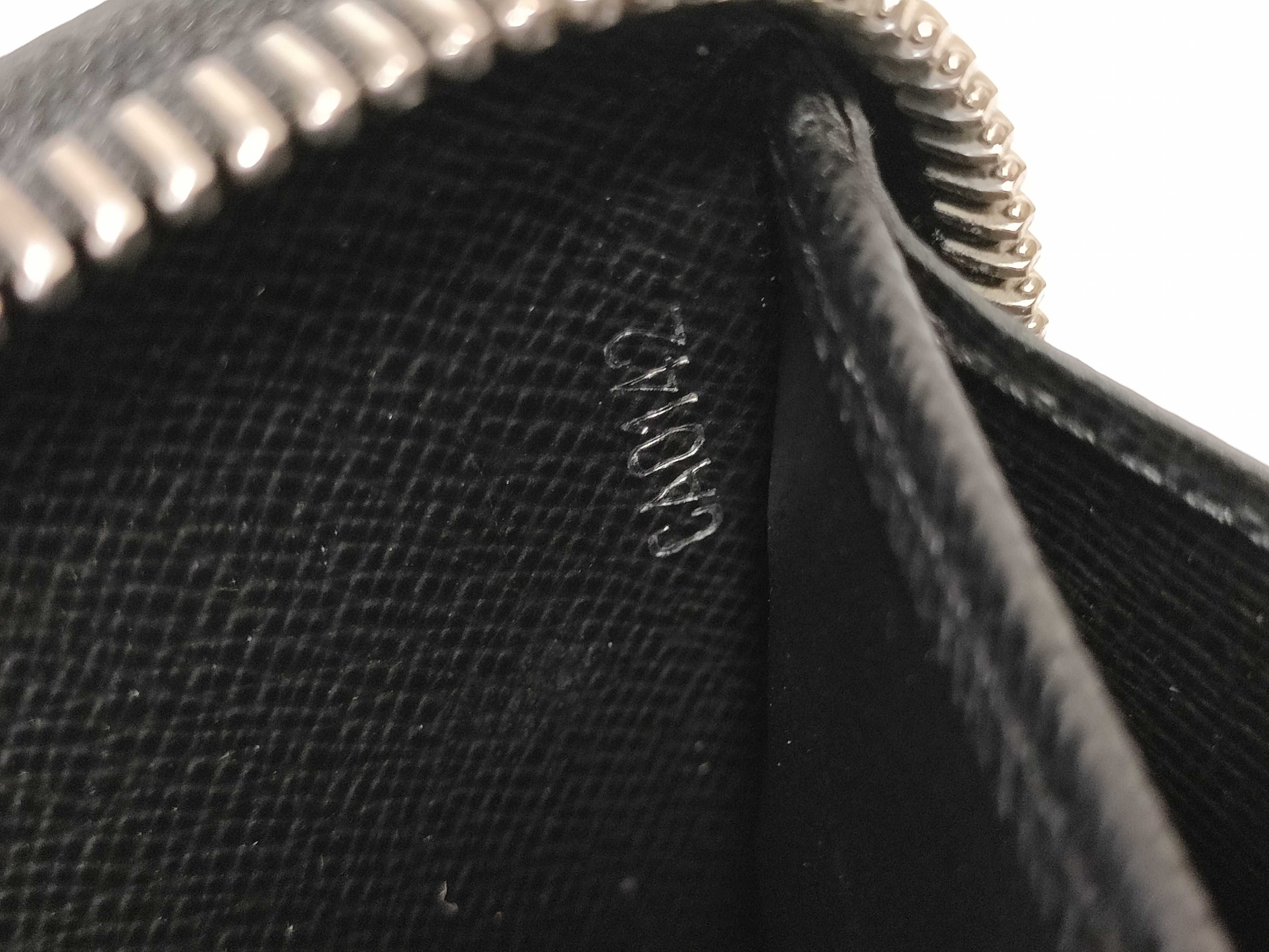 【水曜終了】(10709_0134)FENDI ズッカ柄 長財布/Wホック 財布