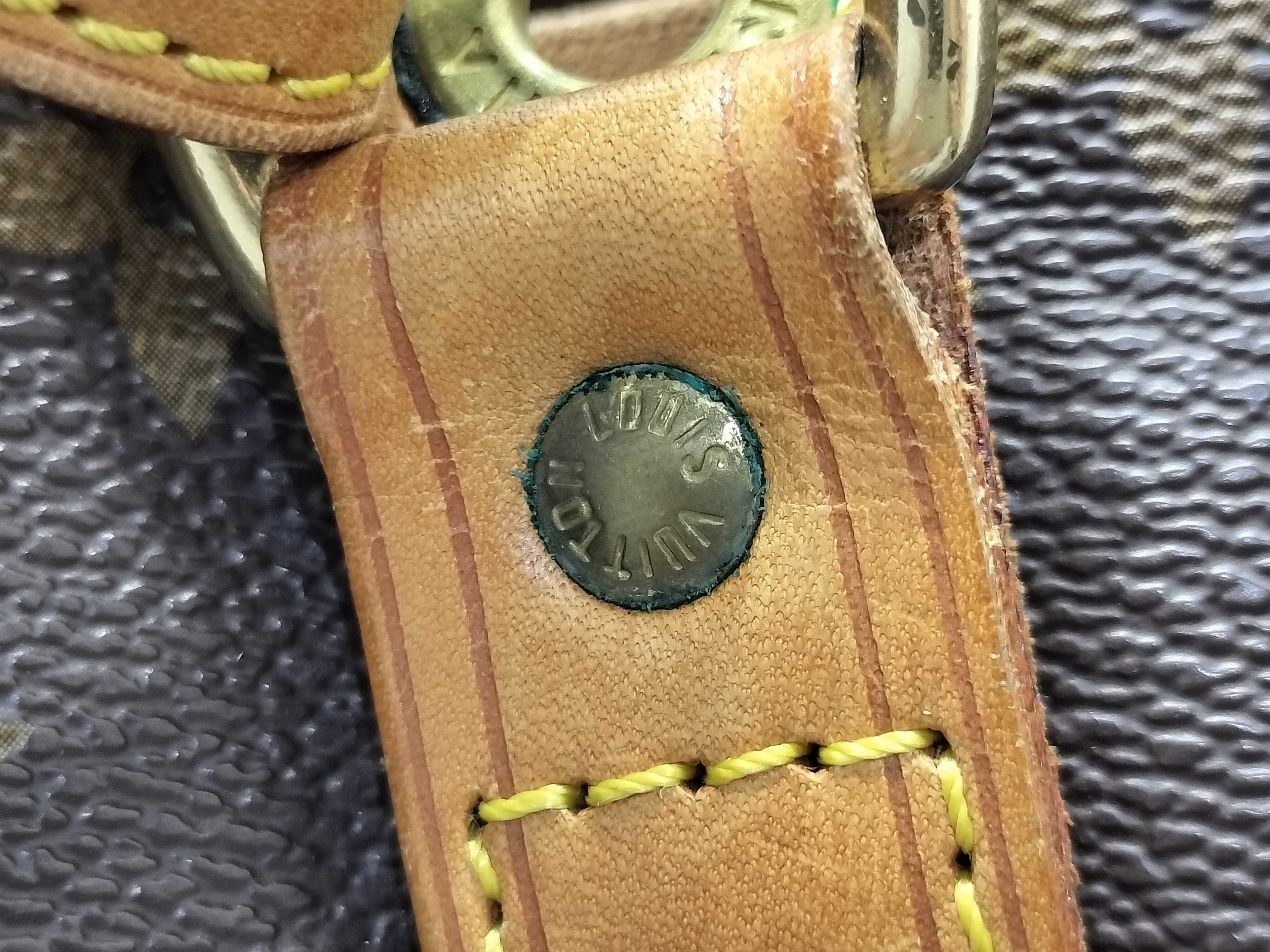 【水曜終了】(10708_0162)LOUIS VUITTON エピ ジッピーウォレット 財布