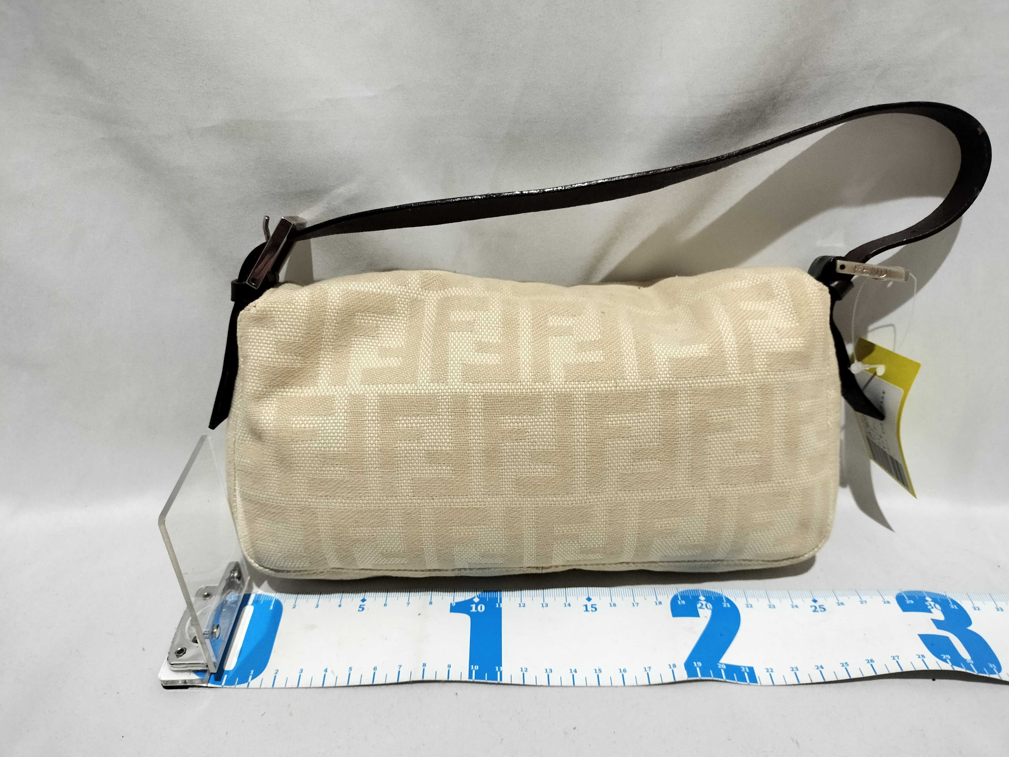 【水曜終了】(10709_0122)FENDI マンマ バケット ズッカ ワンショルダー ハンドバッグ