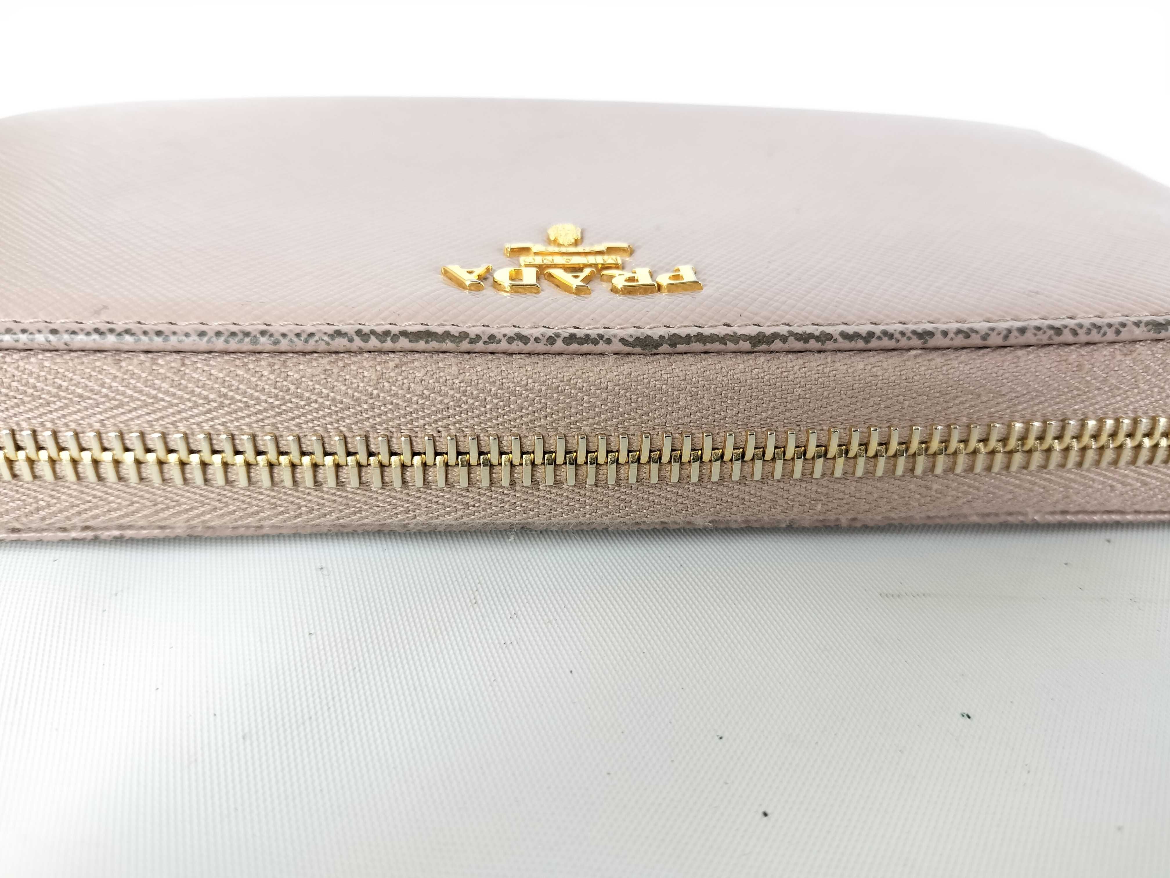 【水曜終了】(10709_0111)PRADA サフィアーノ レザー ラウンドジップ ジッピーウォレット 財布