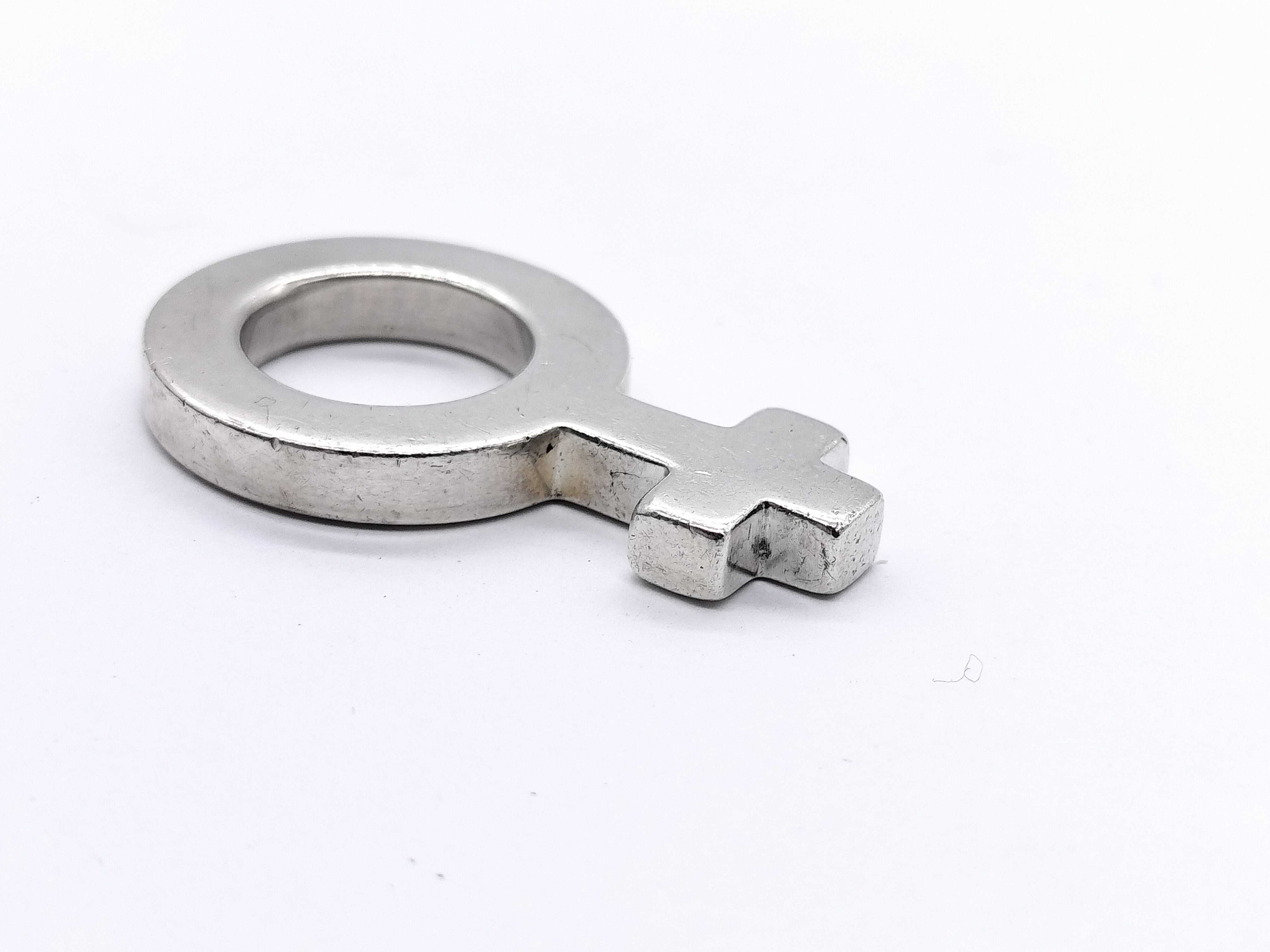 【水曜終了】(10709_0045)GUCCI 925 レディ アイコン ペンダントトップ その他小物