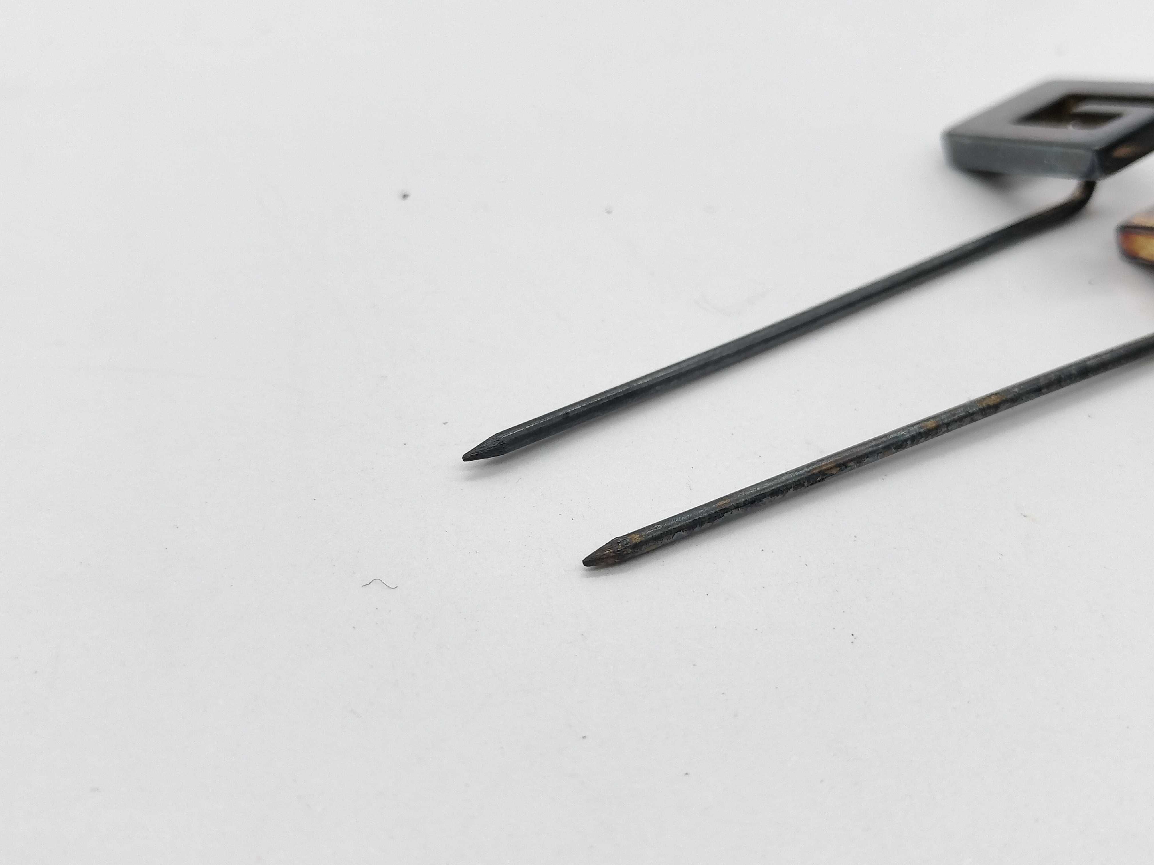 【水曜終了】(10709_0034)GUCCI ピンブローチ SV925 2点 ブローチ