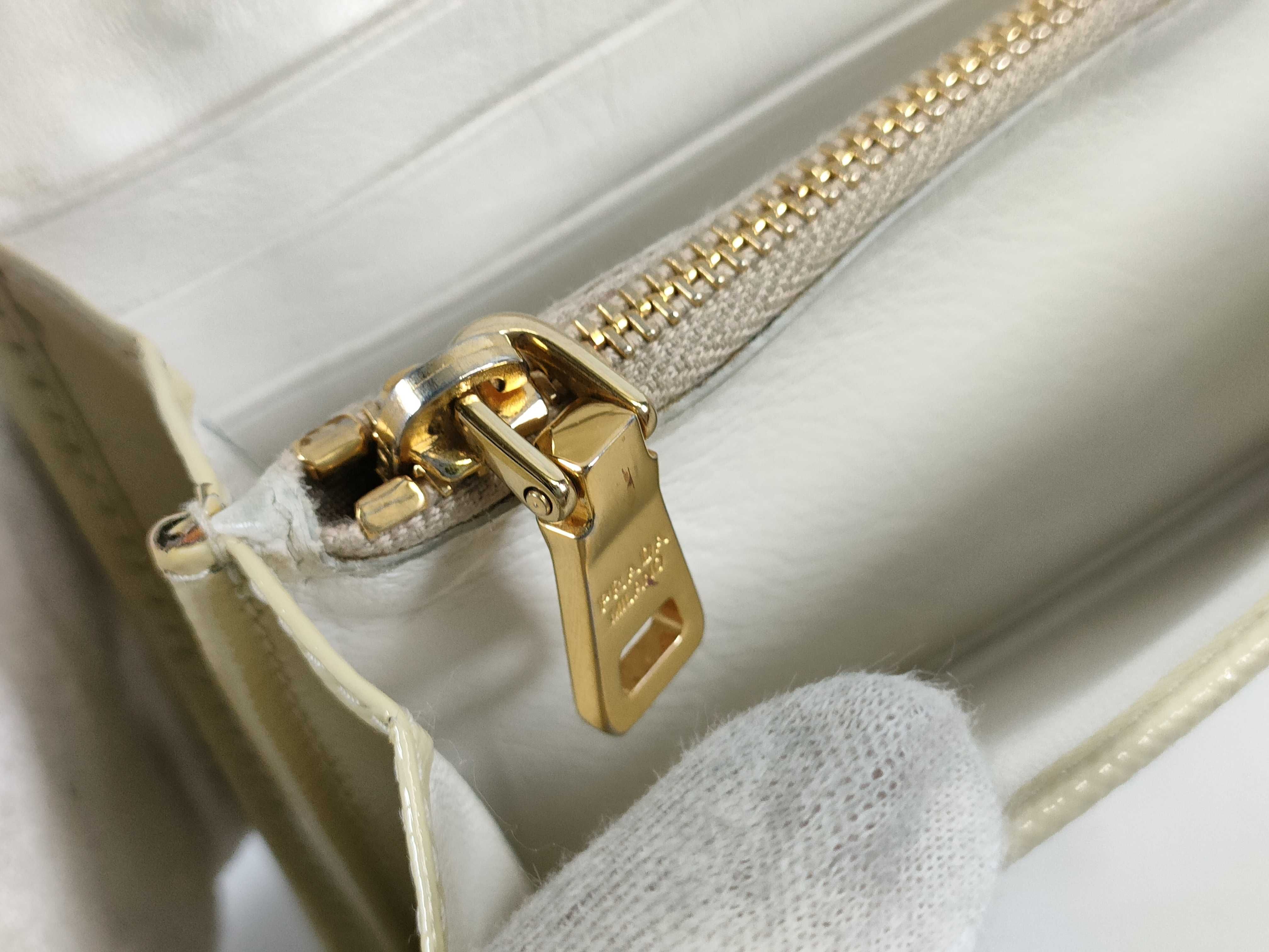 【水曜終了】(10709_0112)PRADA ビジュー長財布 財布