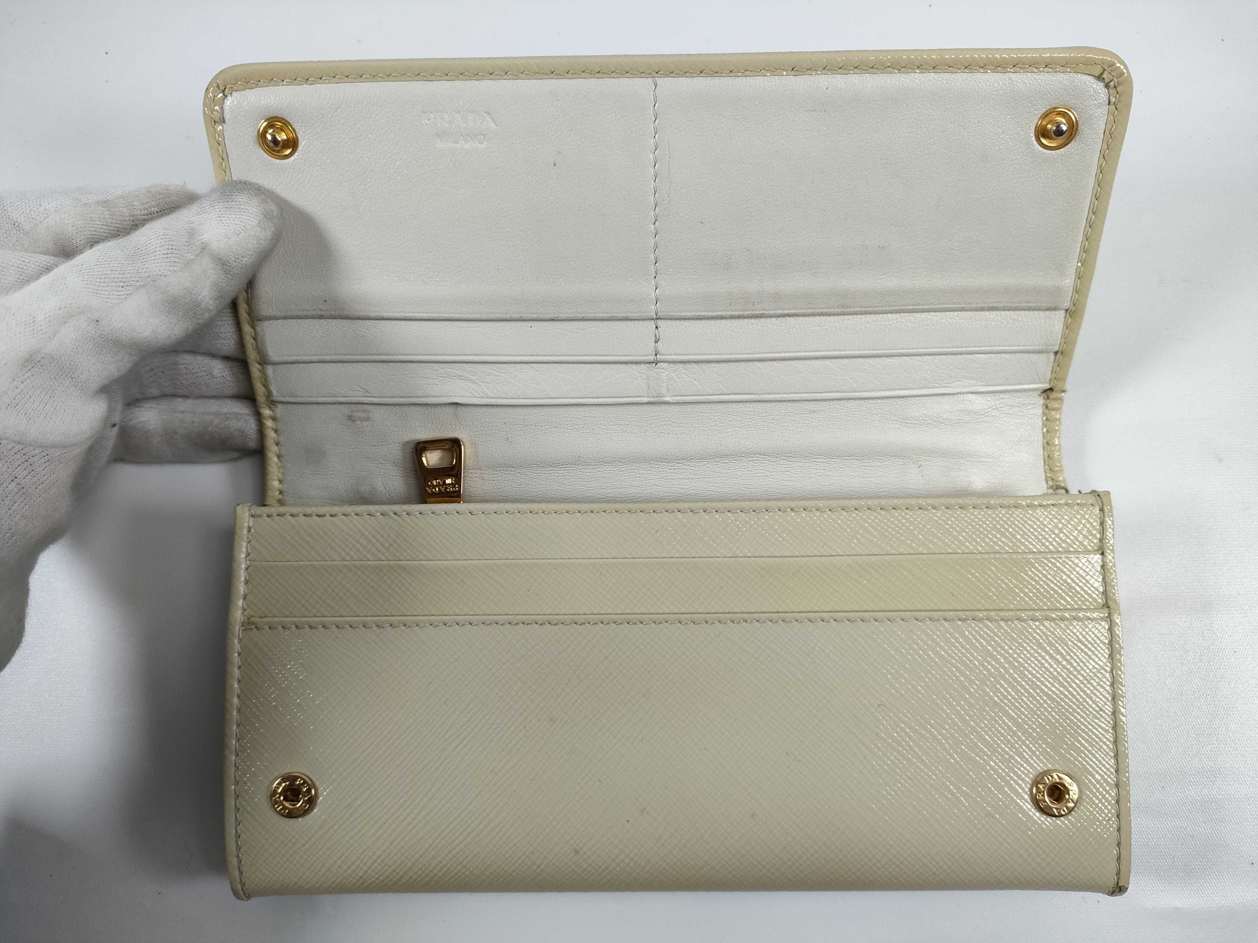 【水曜終了】(10709_0112)PRADA ビジュー長財布 財布