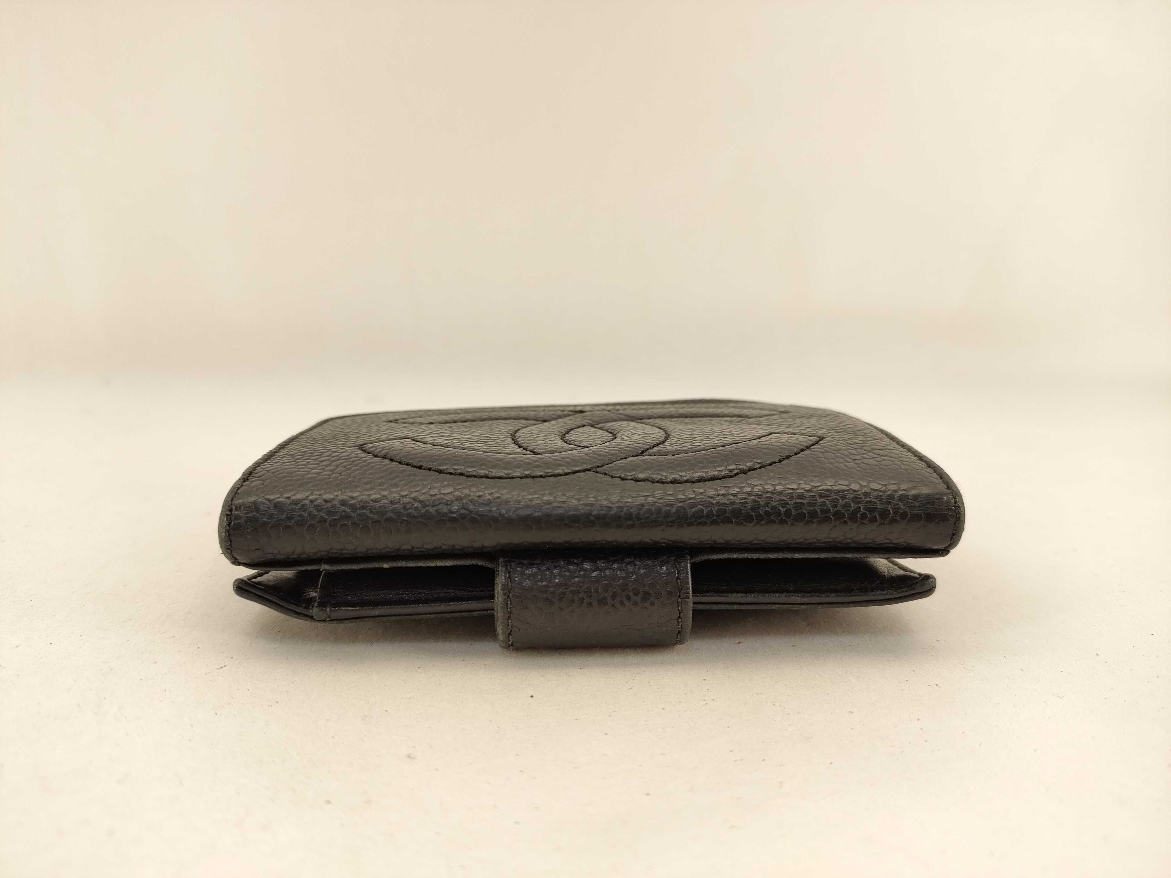 【水曜終了】(10707_0031)CHANEL キャビアスキン ココマーク Wホック 二つ折り 財布