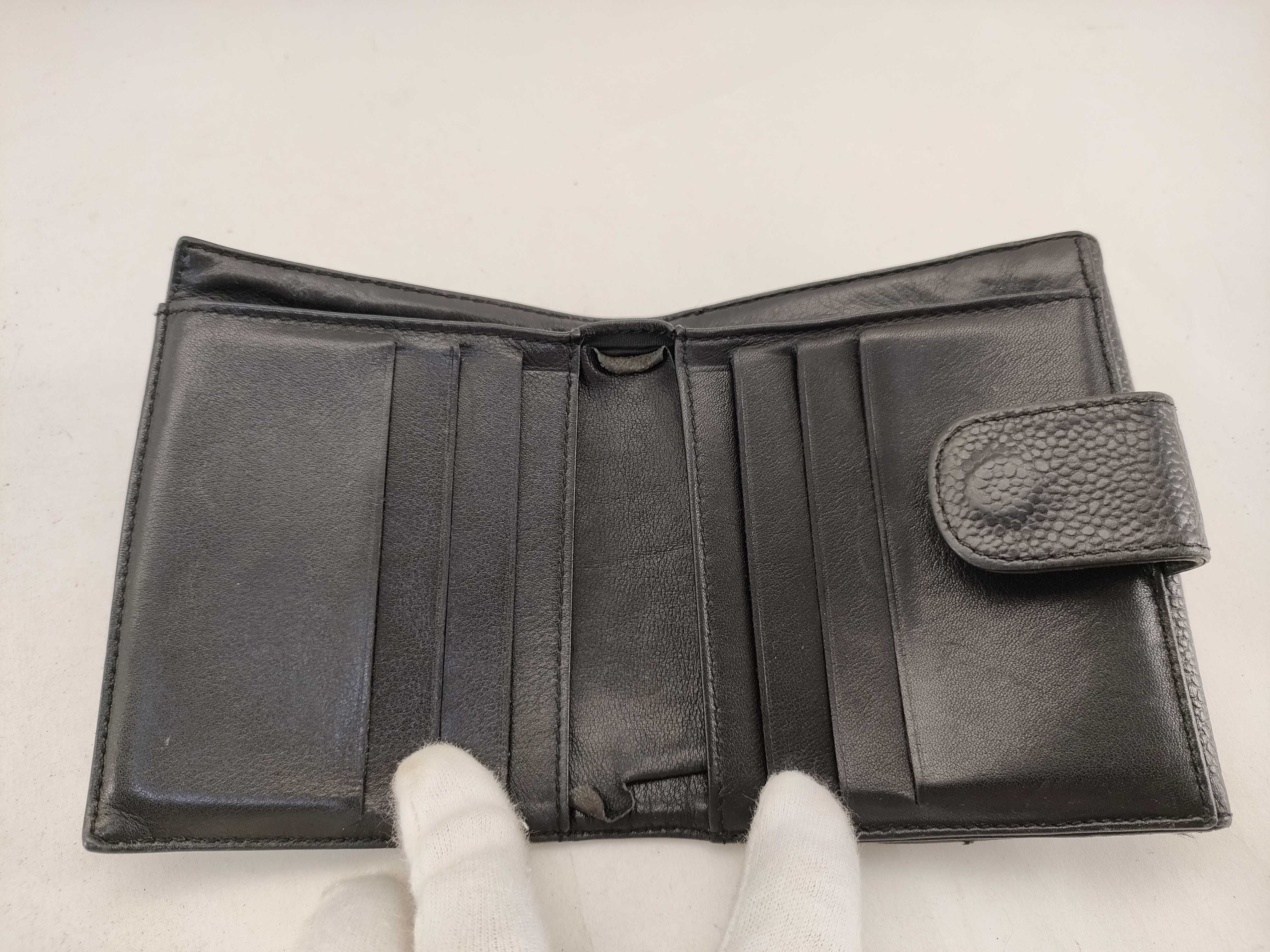 【水曜終了】(10707_0031)CHANEL キャビアスキン ココマーク Wホック 二つ折り 財布