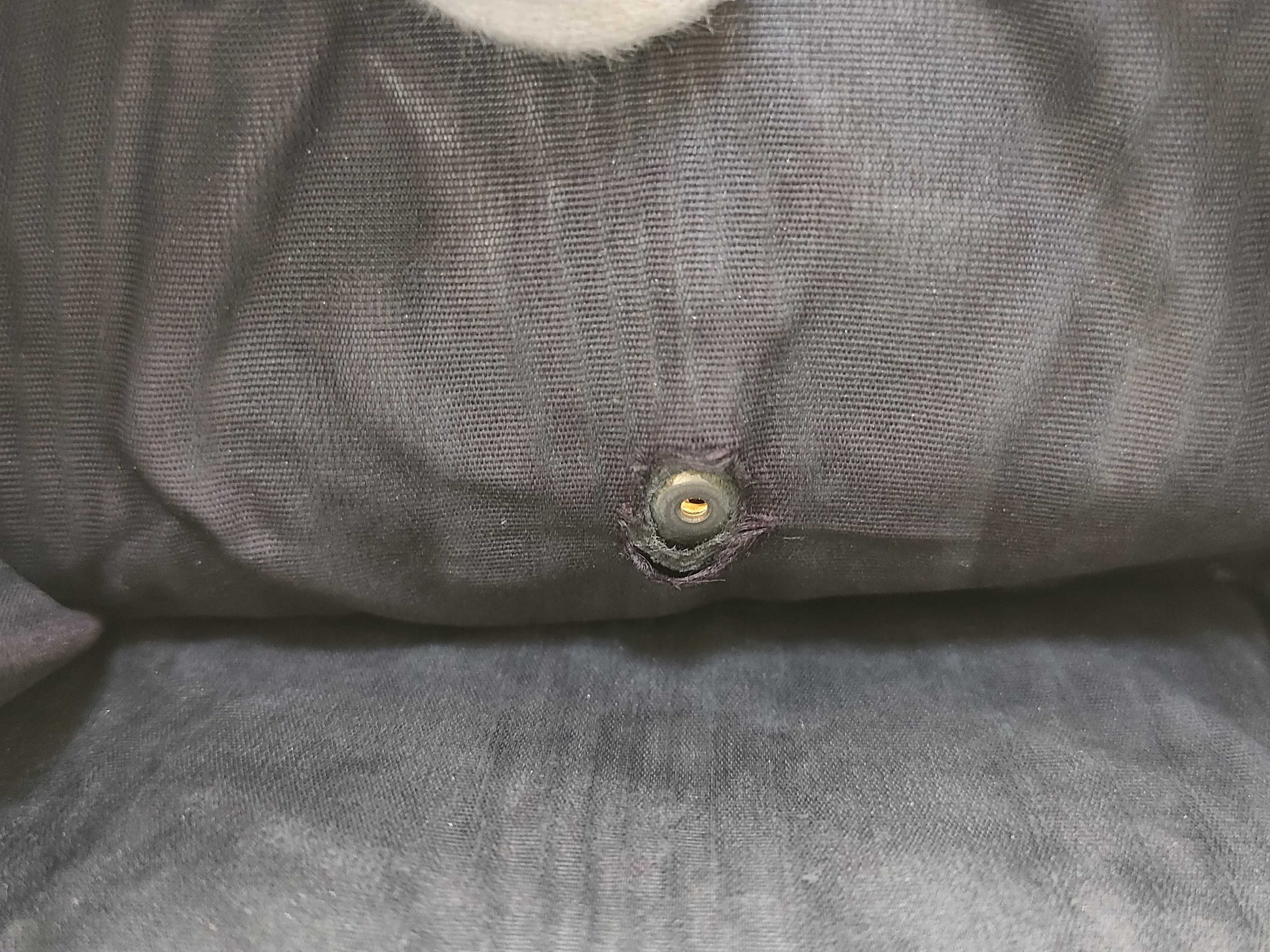 【水曜終了】(10707_0031)CHANEL キャビアスキン ココマーク Wホック 二つ折り 財布