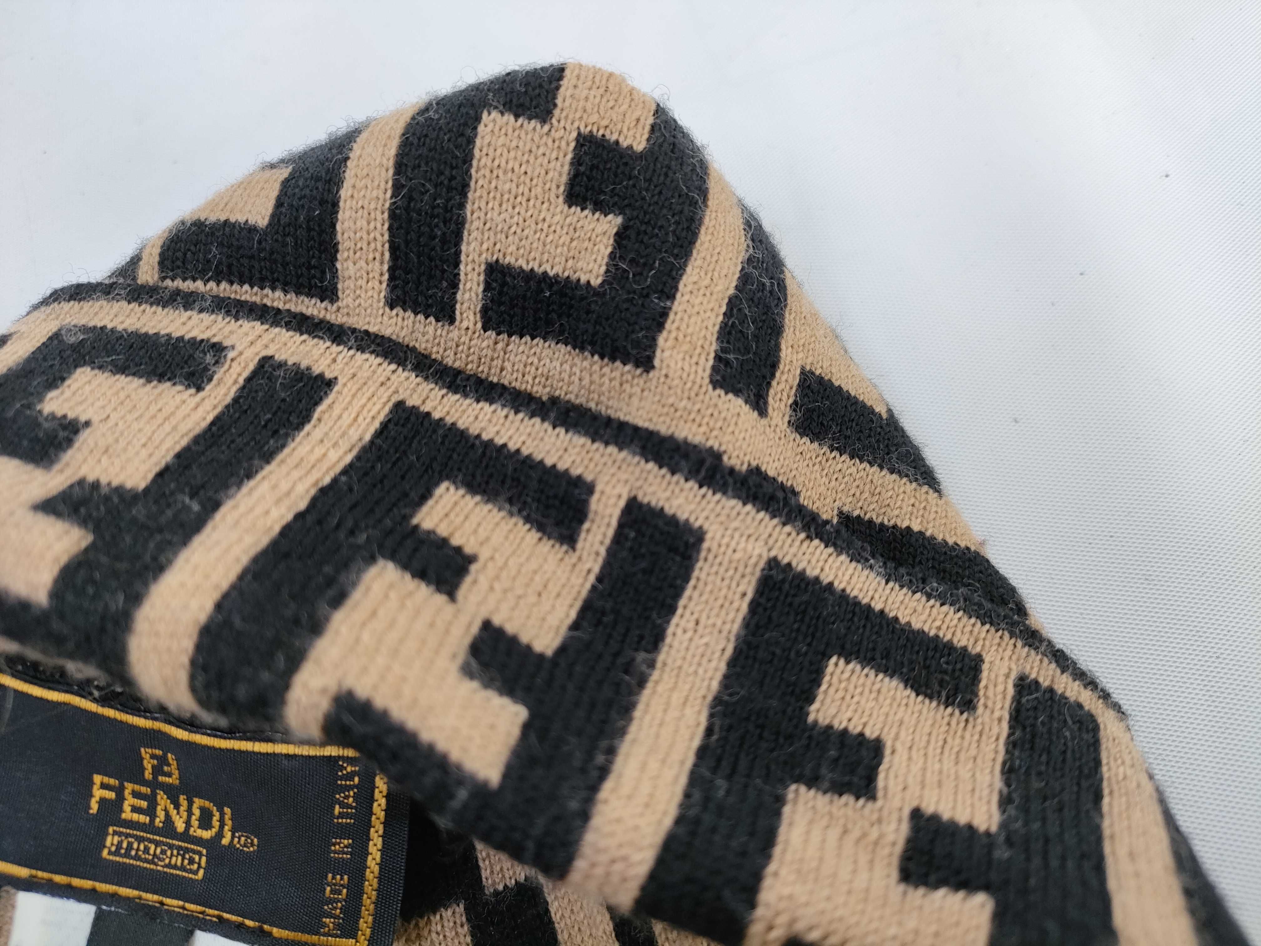 【水曜終了】(10700_0075)FENDI ズッカ柄 ズッカ ニット帽 その他小物