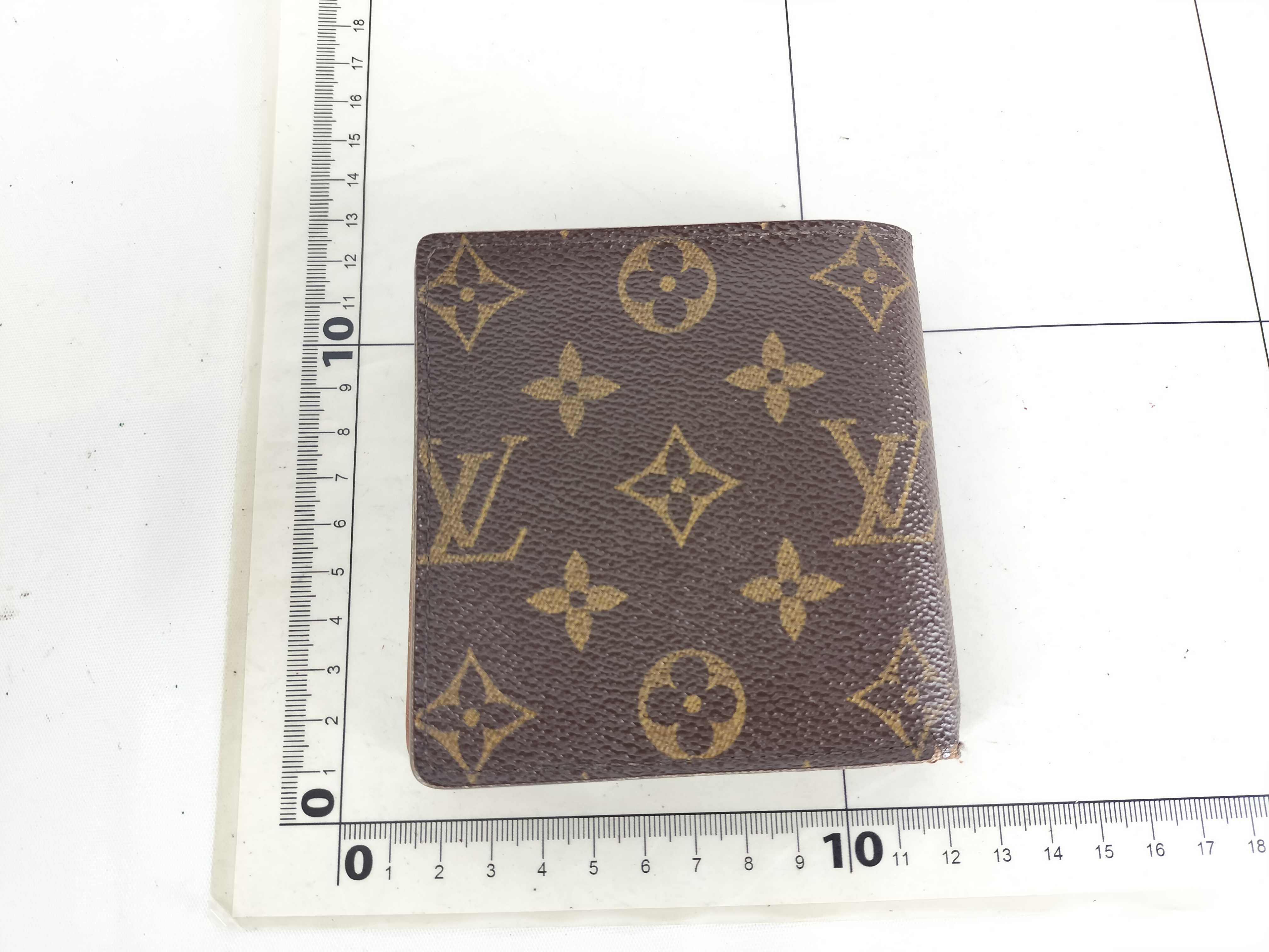 【水曜終了】(10708_0107)LOUIS VUITTON モノグラム 折財布 財布