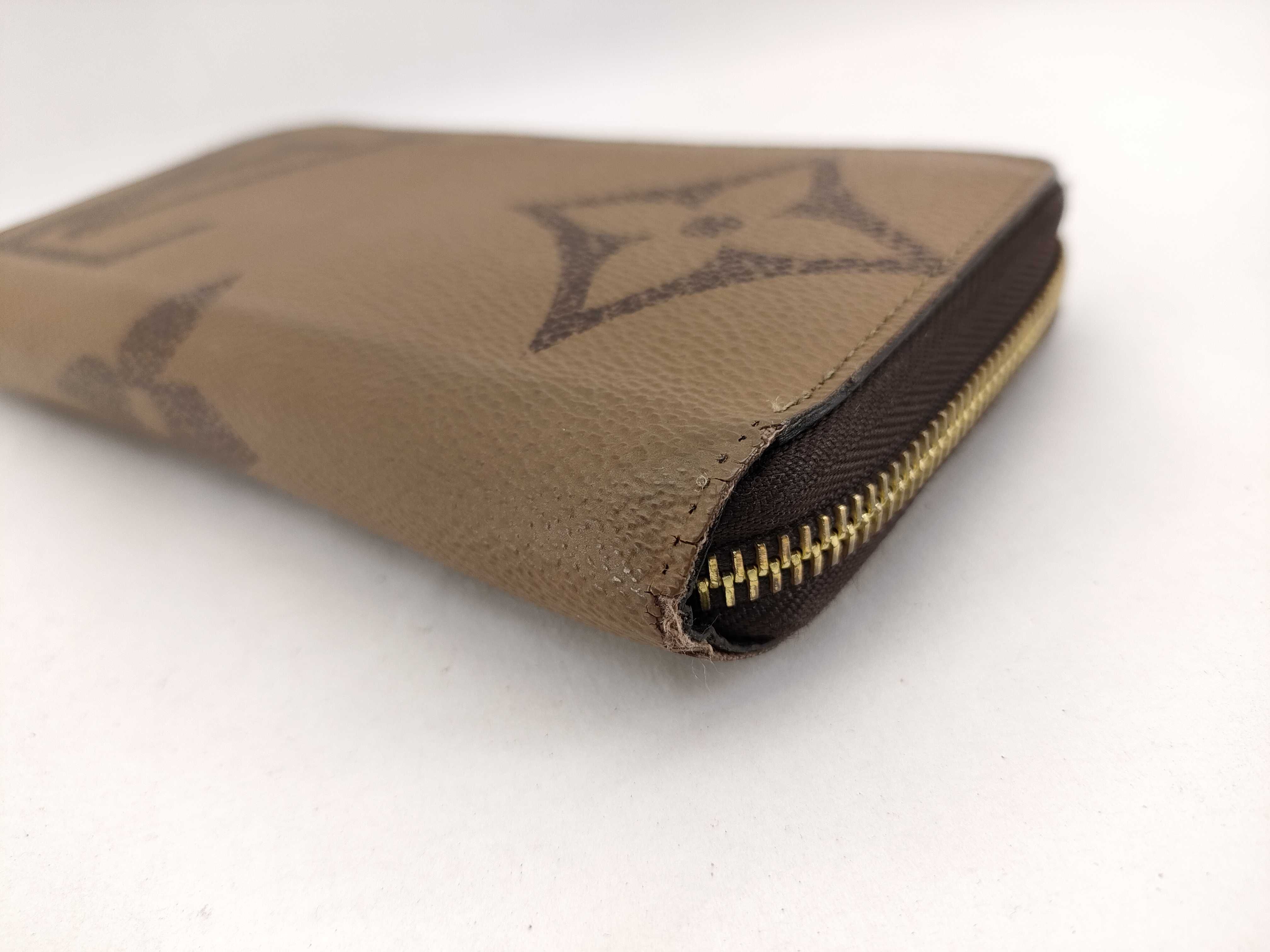 【水曜終了】(10708_0112)LOUIS VUITTON モノグラム ジャイアントリバース ジッピー・ウォレット 財布