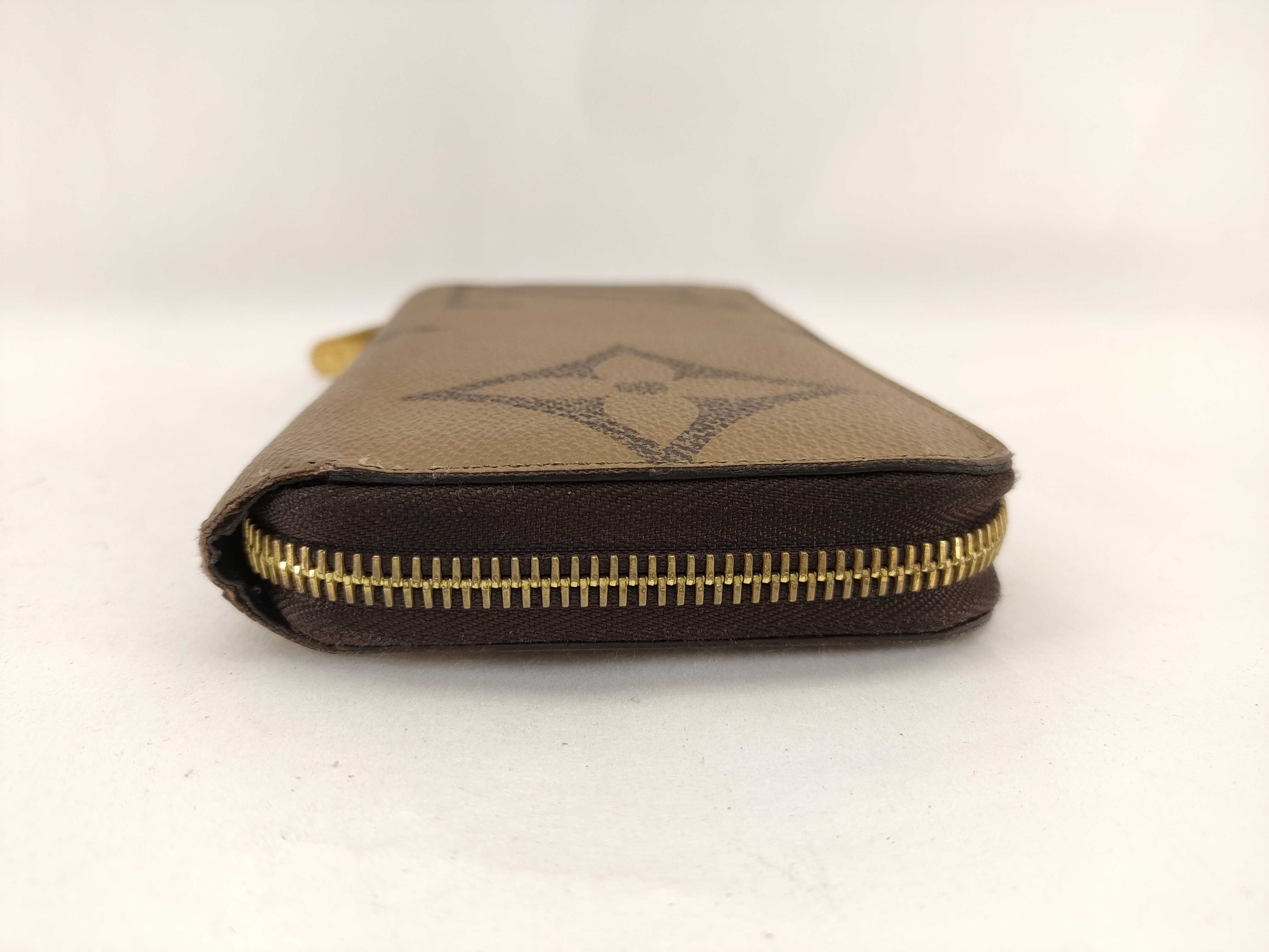 【水曜終了】(10708_0112)LOUIS VUITTON モノグラム ジャイアントリバース ジッピー・ウォレット 財布