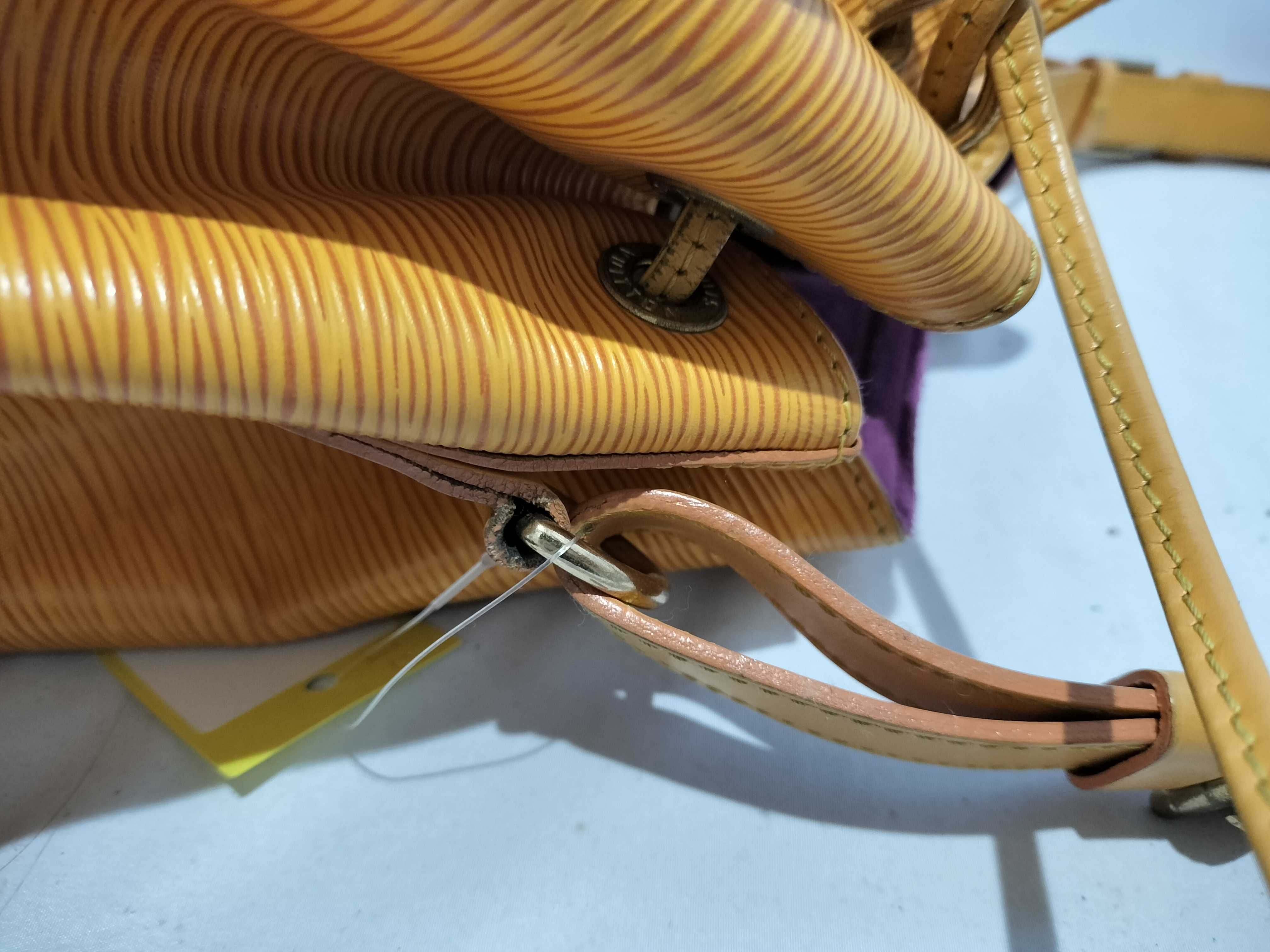 【水曜終了】(10708_0029)LOUIS VUITTON エピ プチノエ ショルダーバッグ