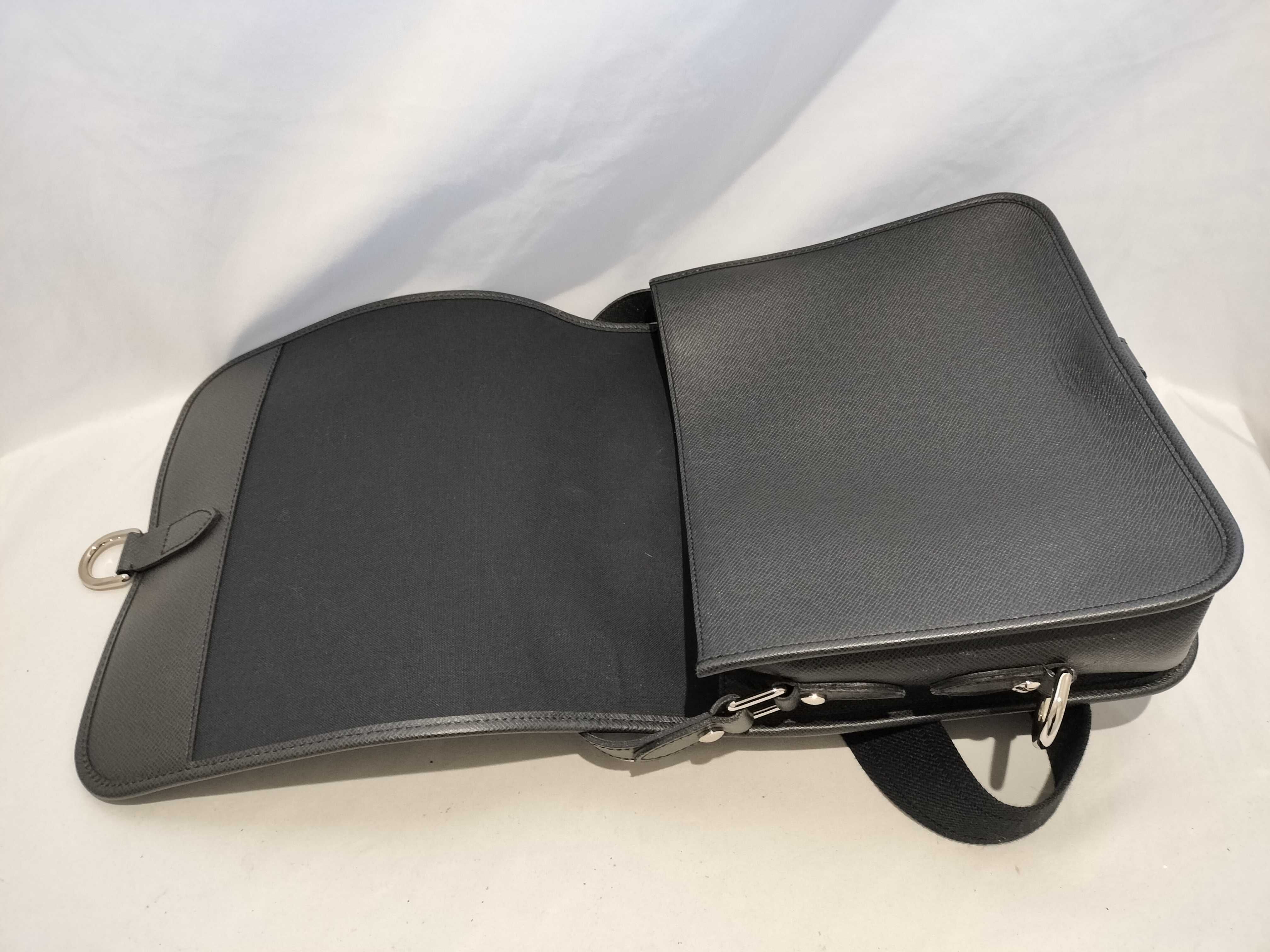 【水曜終了】(10697_0045)LOUIS VUITTON タイガ アンドレ ショルダーバッグ