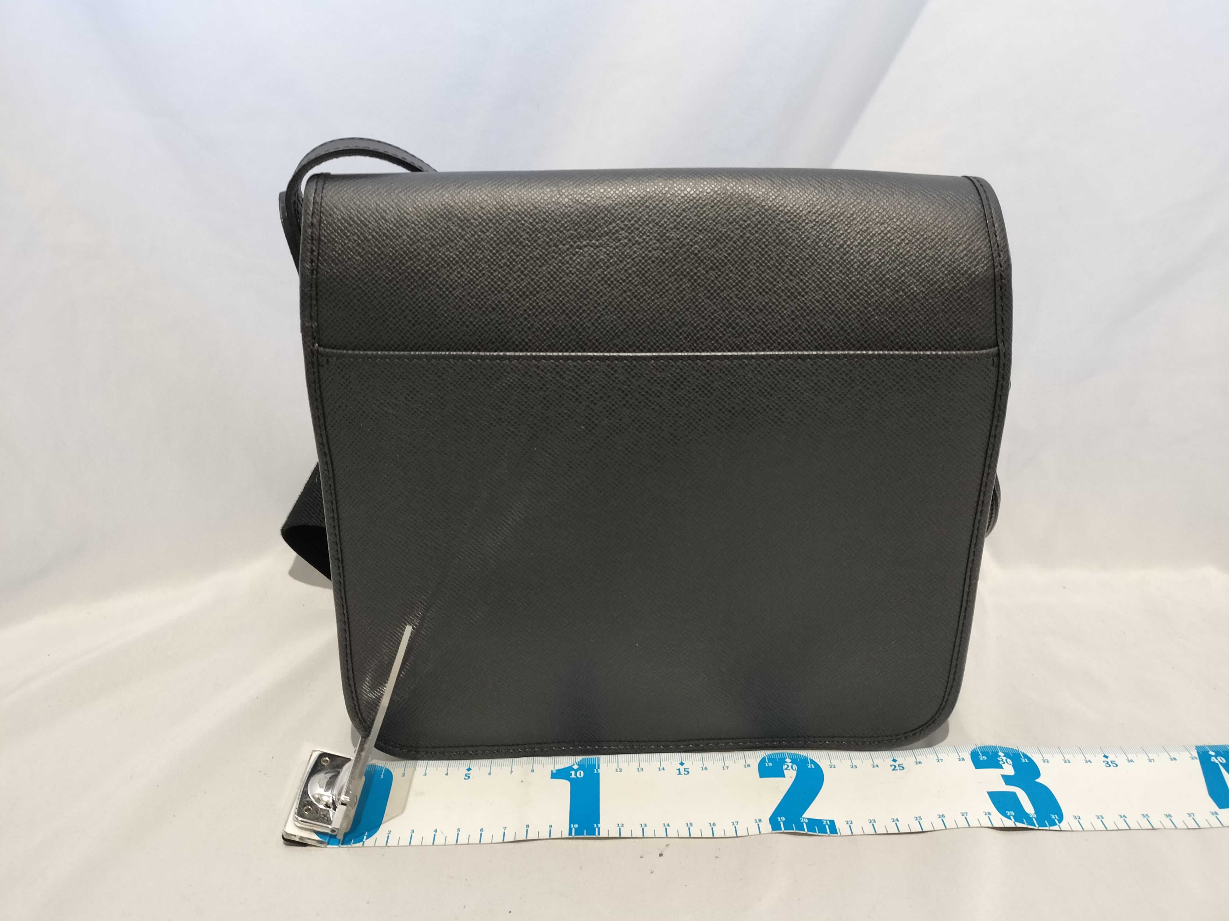 【水曜終了】(10697_0045)LOUIS VUITTON タイガ アンドレ ショルダーバッグ