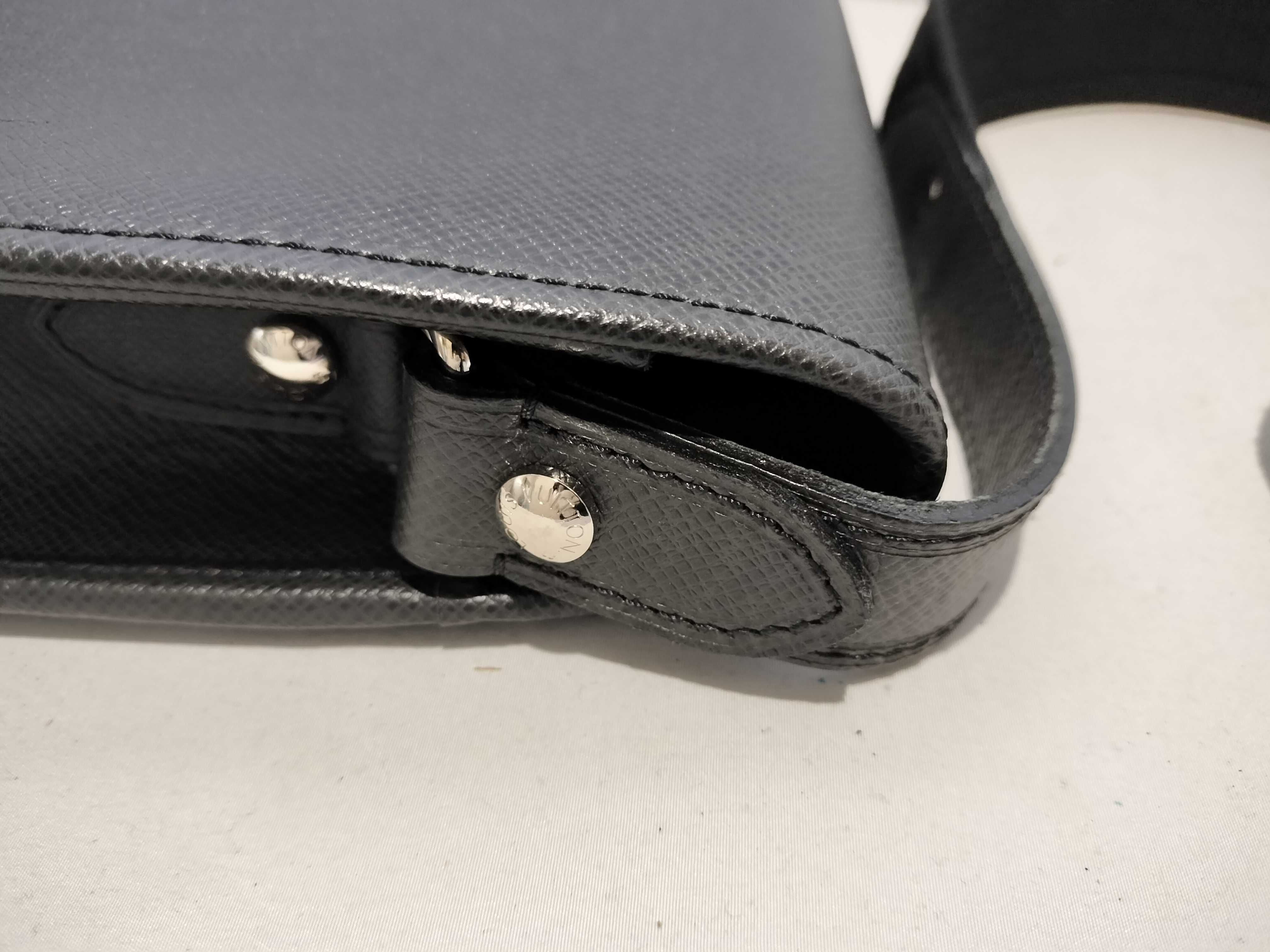 【水曜終了】(10697_0045)LOUIS VUITTON タイガ アンドレ ショルダーバッグ