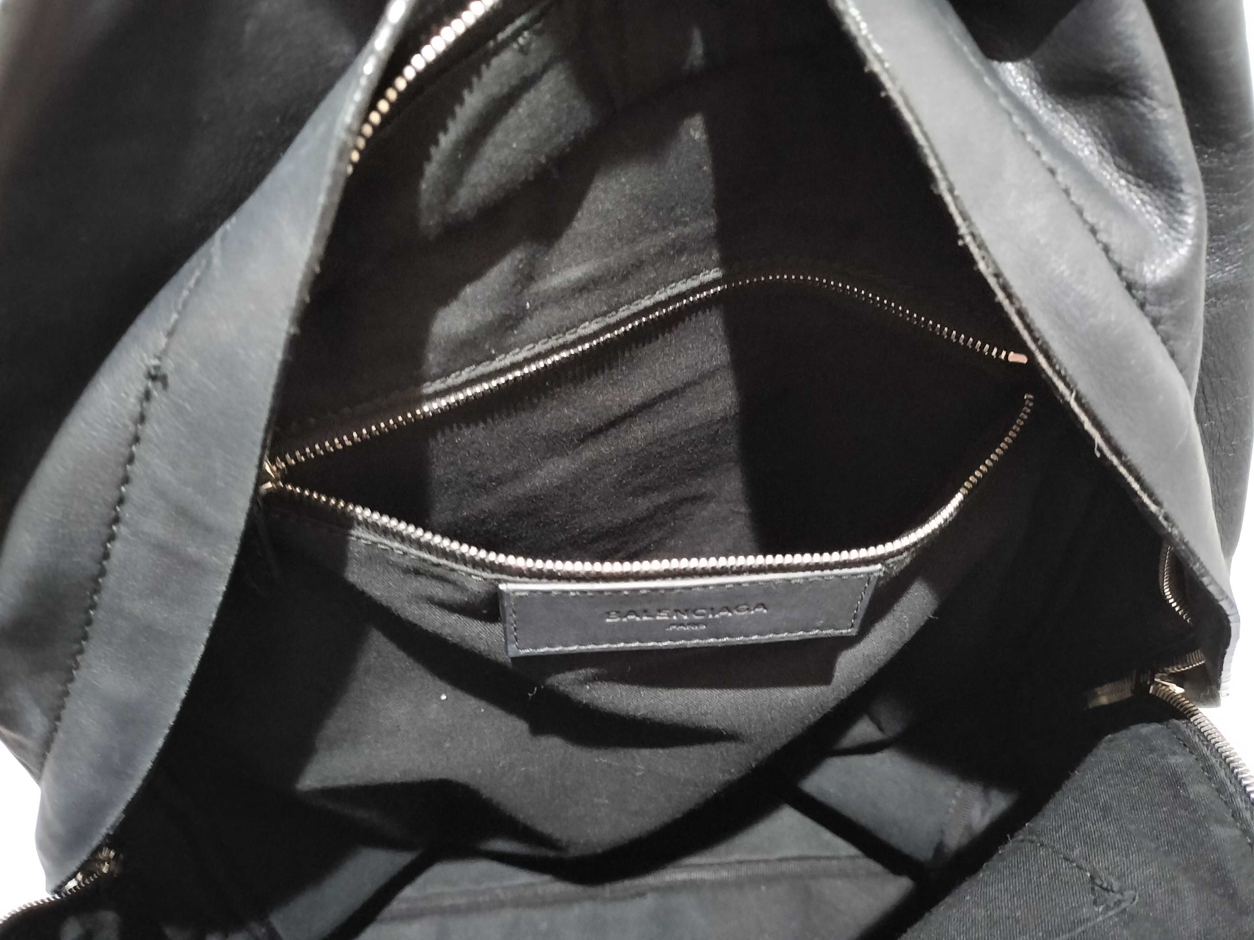 【水曜終了】(10699_0165)BALENCIAGA パンチングロゴ リュック リュックサック