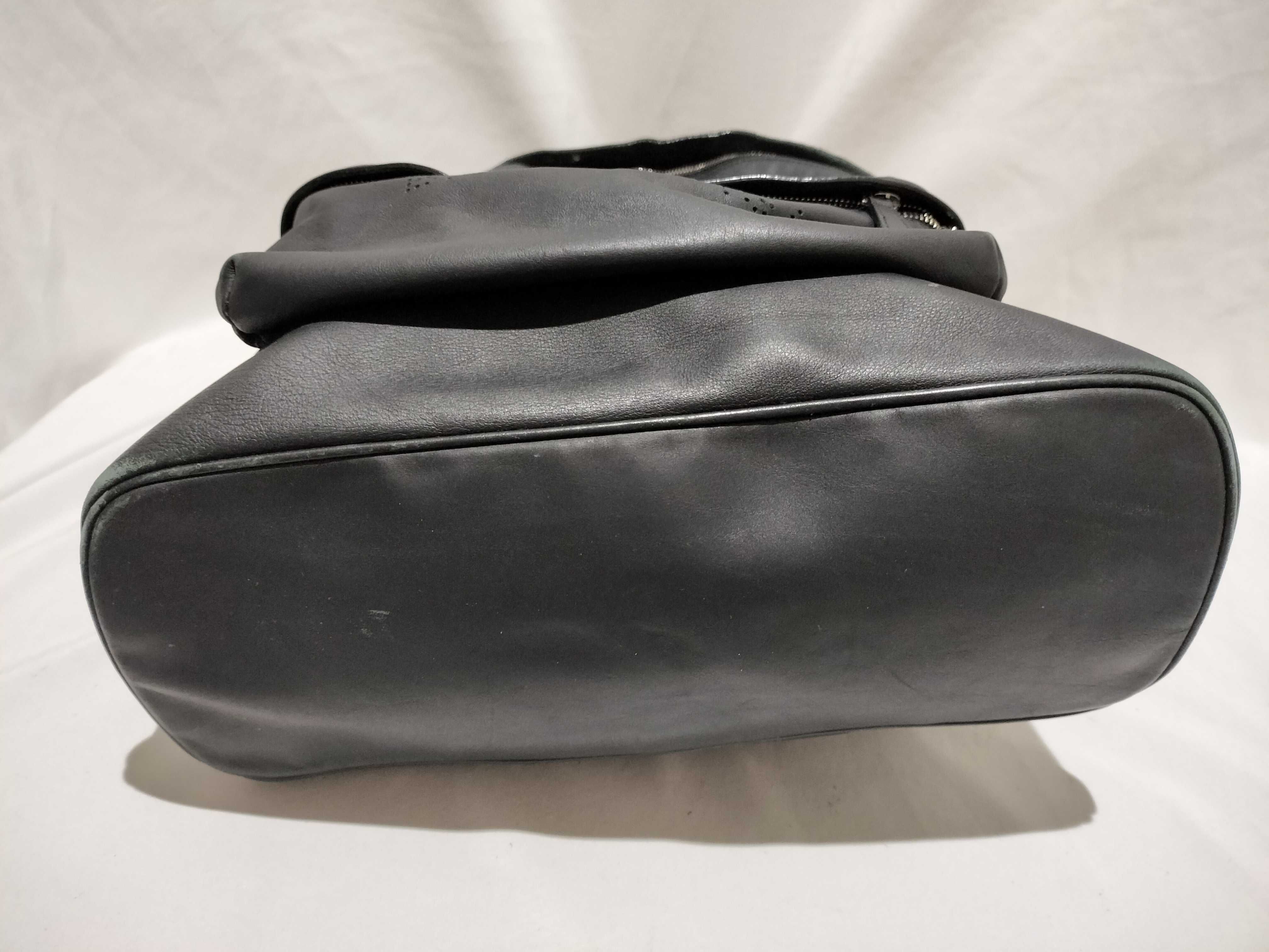 【水曜終了】(10699_0165)BALENCIAGA パンチングロゴ リュック リュックサック