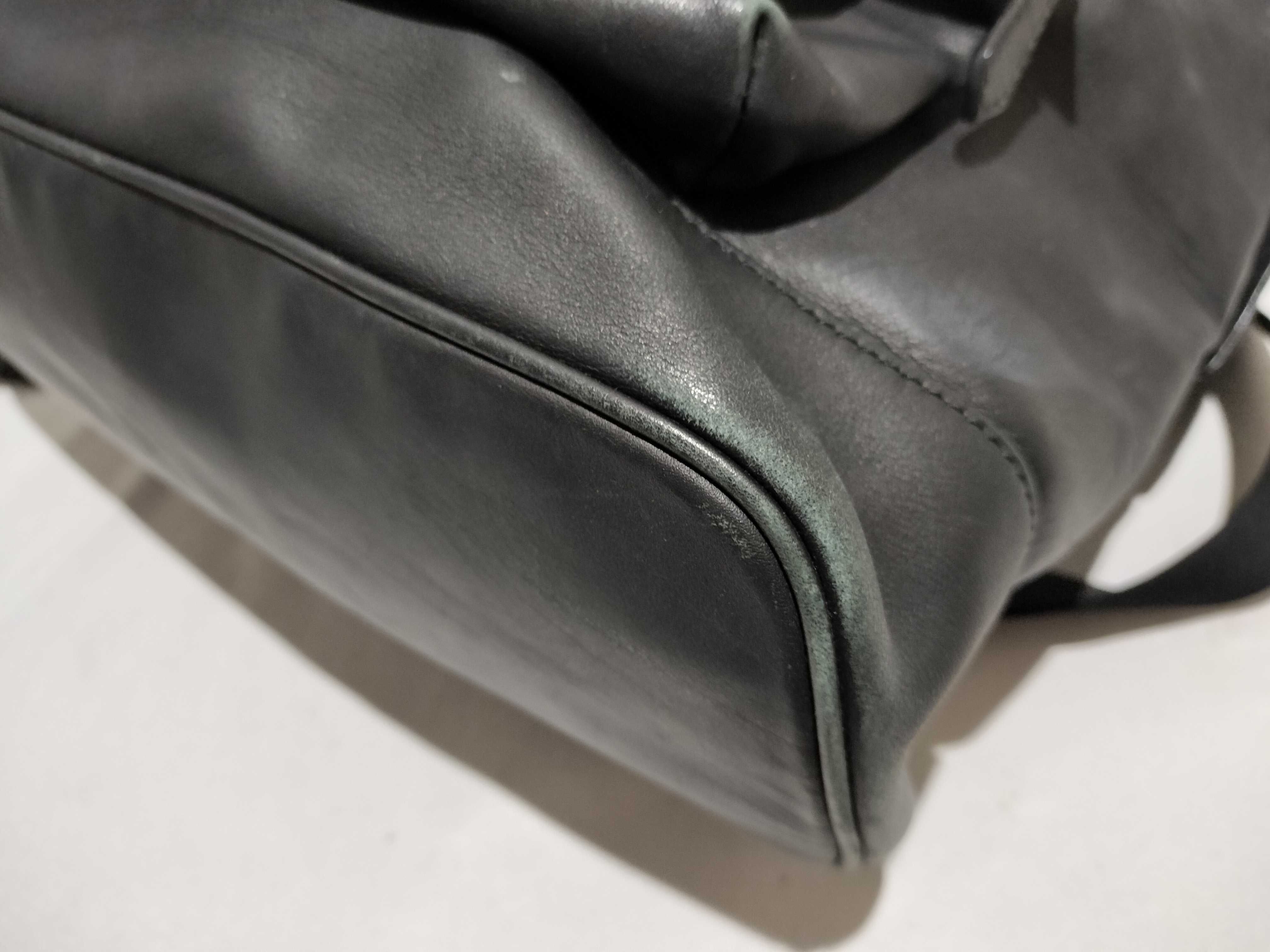 【水曜終了】(10699_0165)BALENCIAGA パンチングロゴ リュック リュックサック