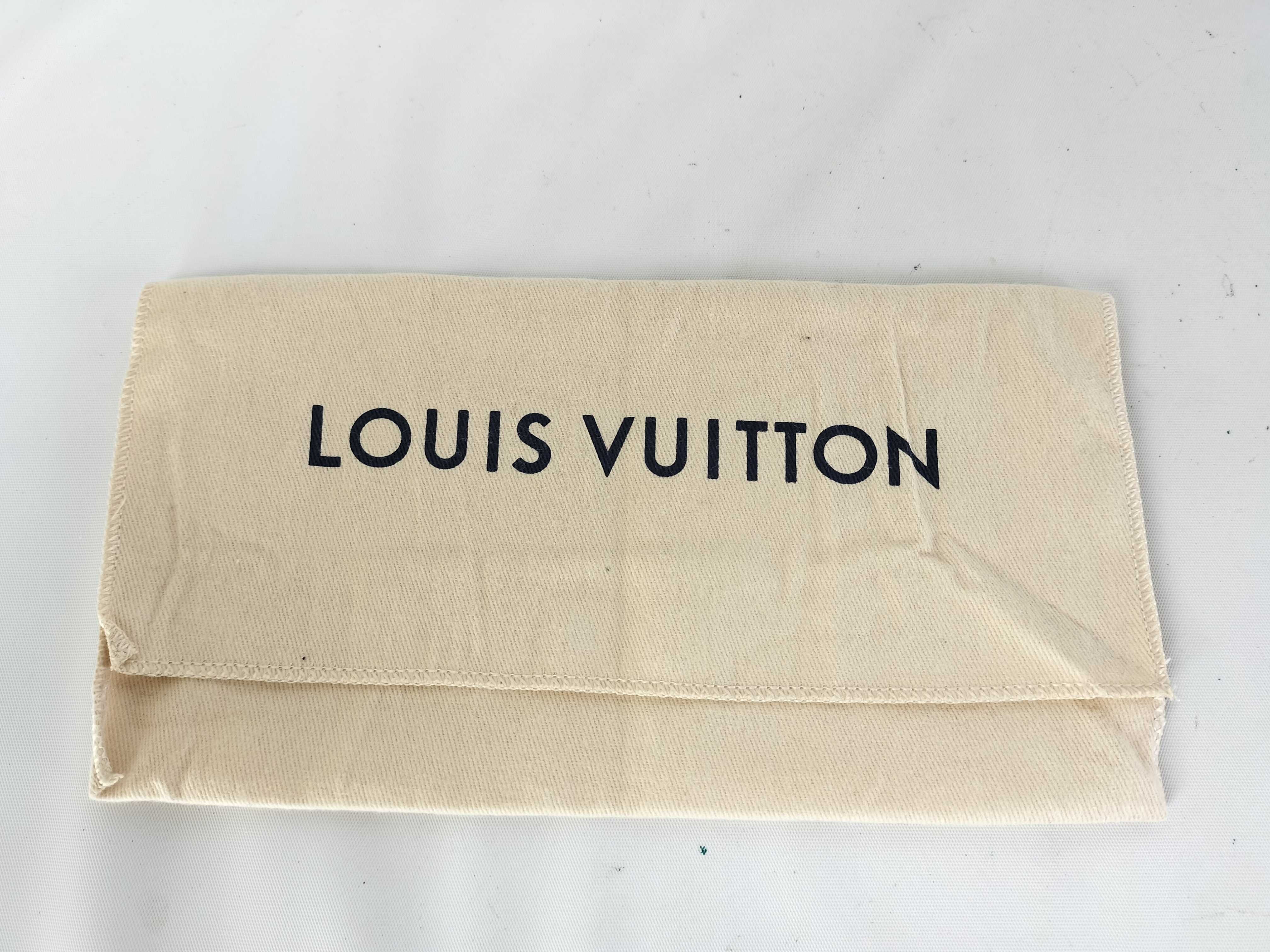 【水曜終了】(10709_0101)PRADA ナイロン 黒 マチ無し ハンド トートバッグ