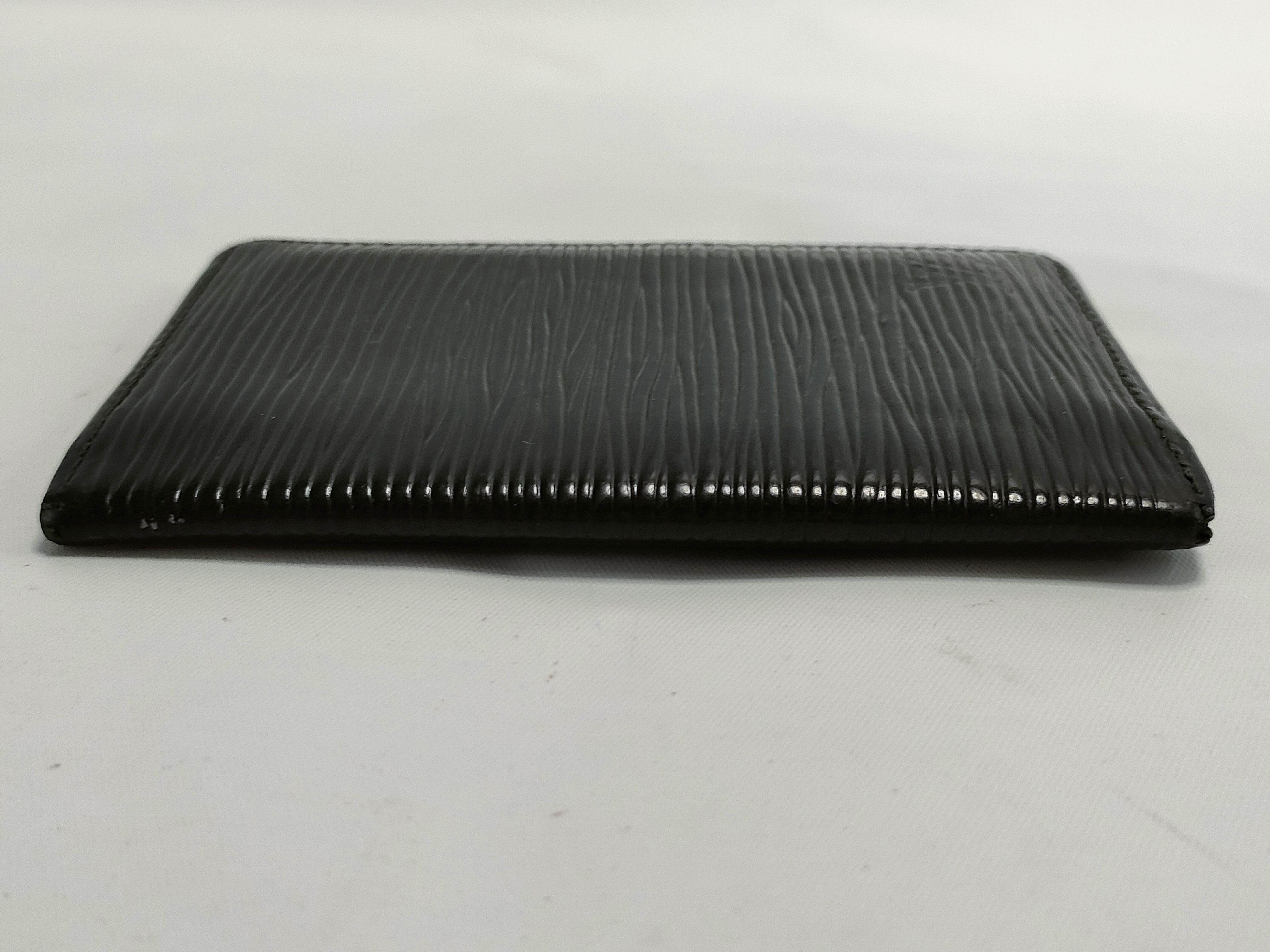 【水曜終了】(10697_0076)LOUIS VUITTON エピ カードケース カードケース・パスケース・名刺入れ