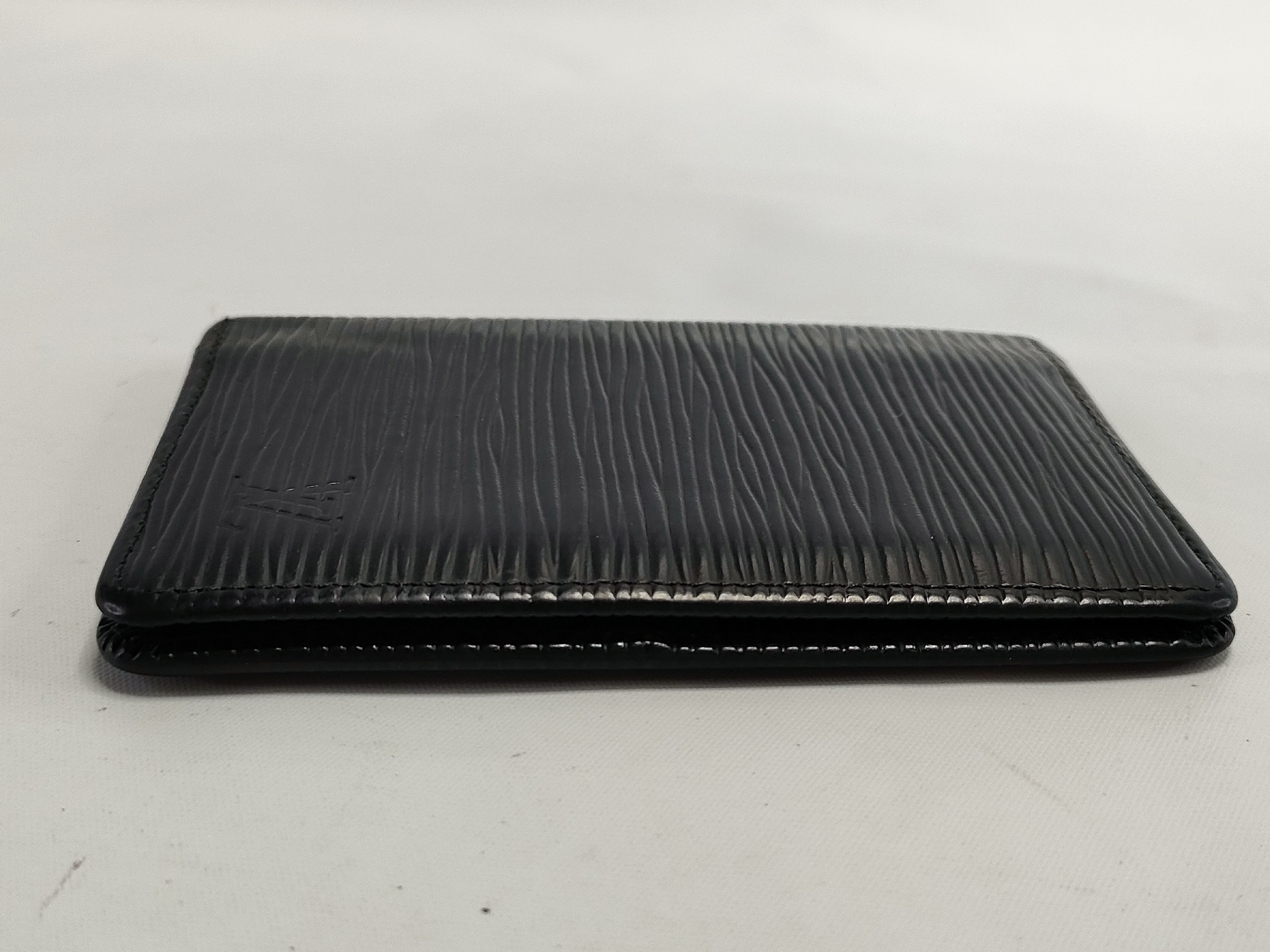 【水曜終了】(10697_0076)LOUIS VUITTON エピ カードケース カードケース・パスケース・名刺入れ