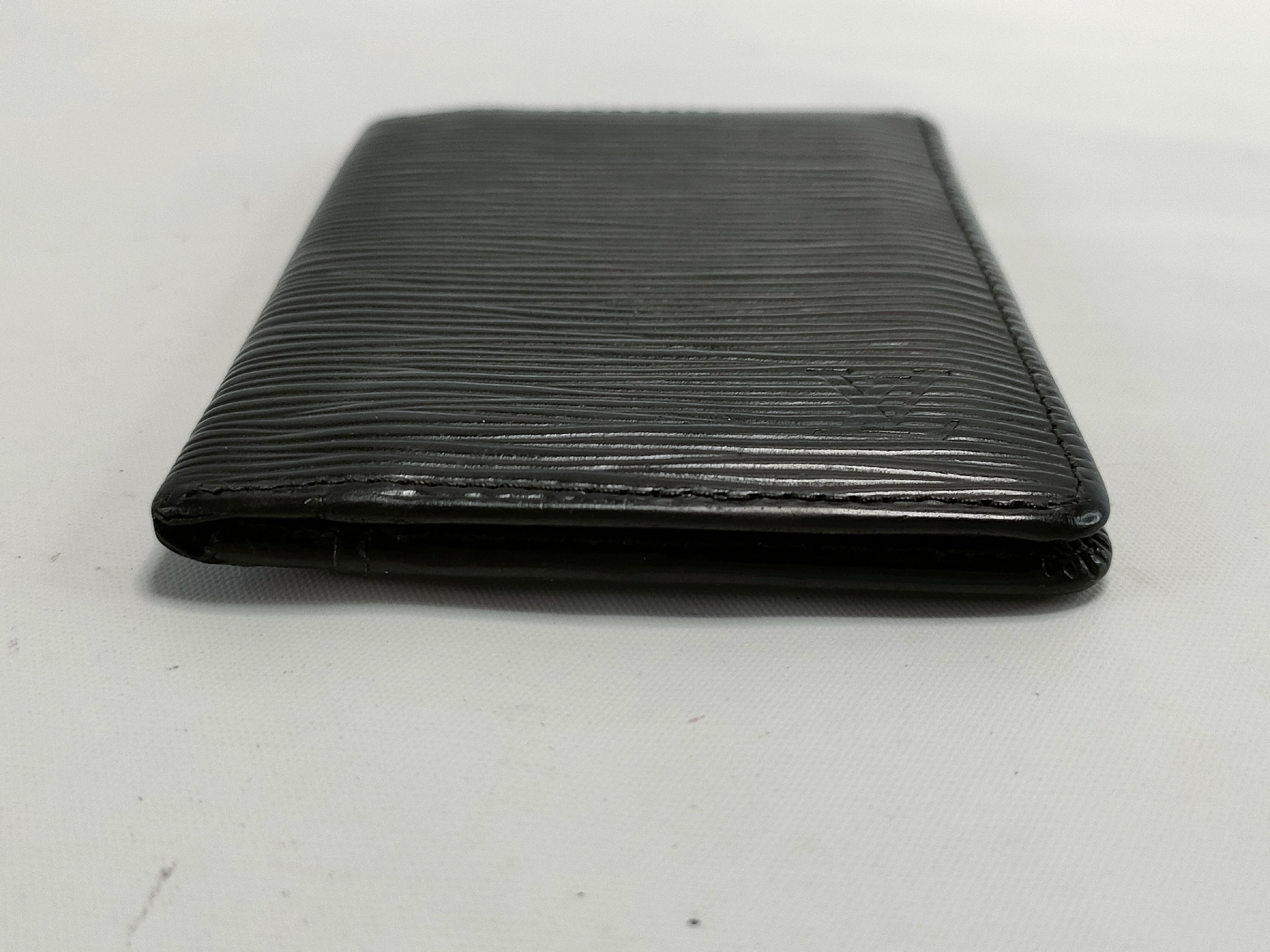 【水曜終了】(10697_0076)LOUIS VUITTON エピ カードケース カードケース・パスケース・名刺入れ