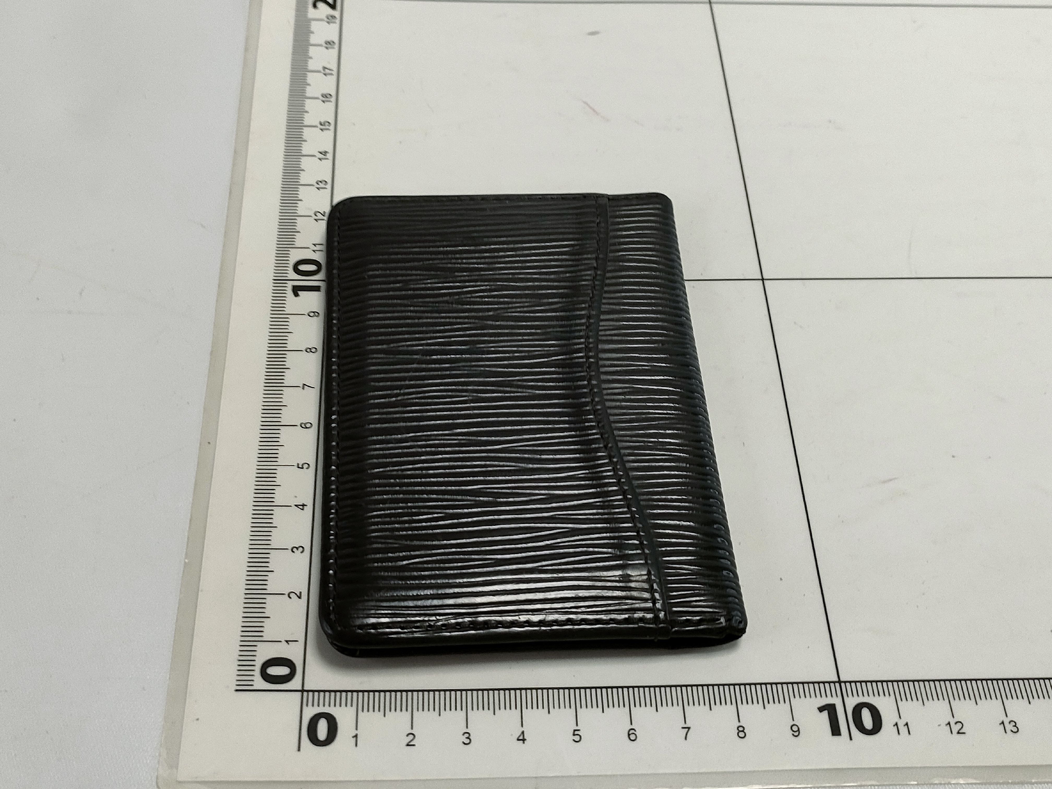 【水曜終了】(10697_0076)LOUIS VUITTON エピ カードケース カードケース・パスケース・名刺入れ