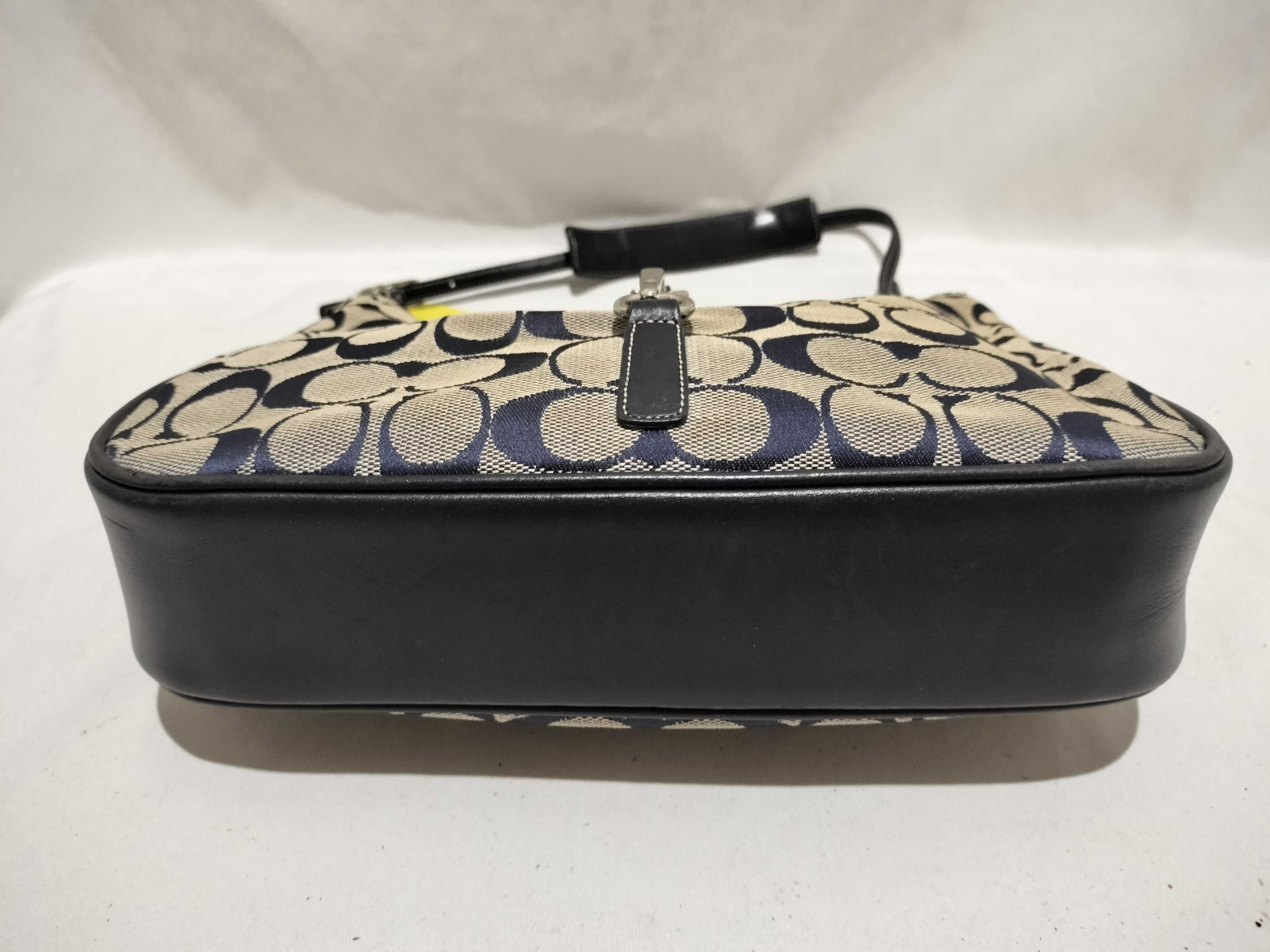 【水曜終了】(10699_0060)COACH シグネチャー 6091 ショルダーバッグ