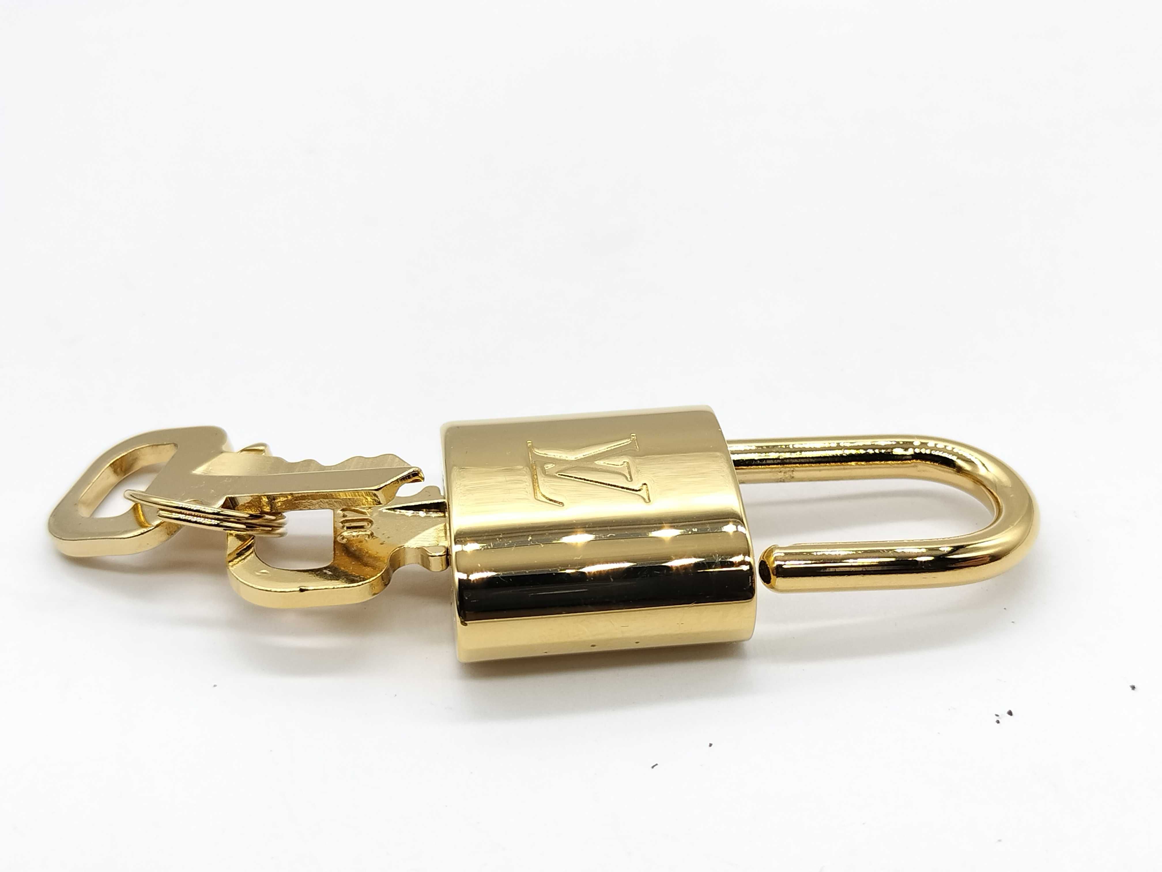 【水曜終了】(10702_0016)LOUIS VUITTON カデナ3点 その他小物