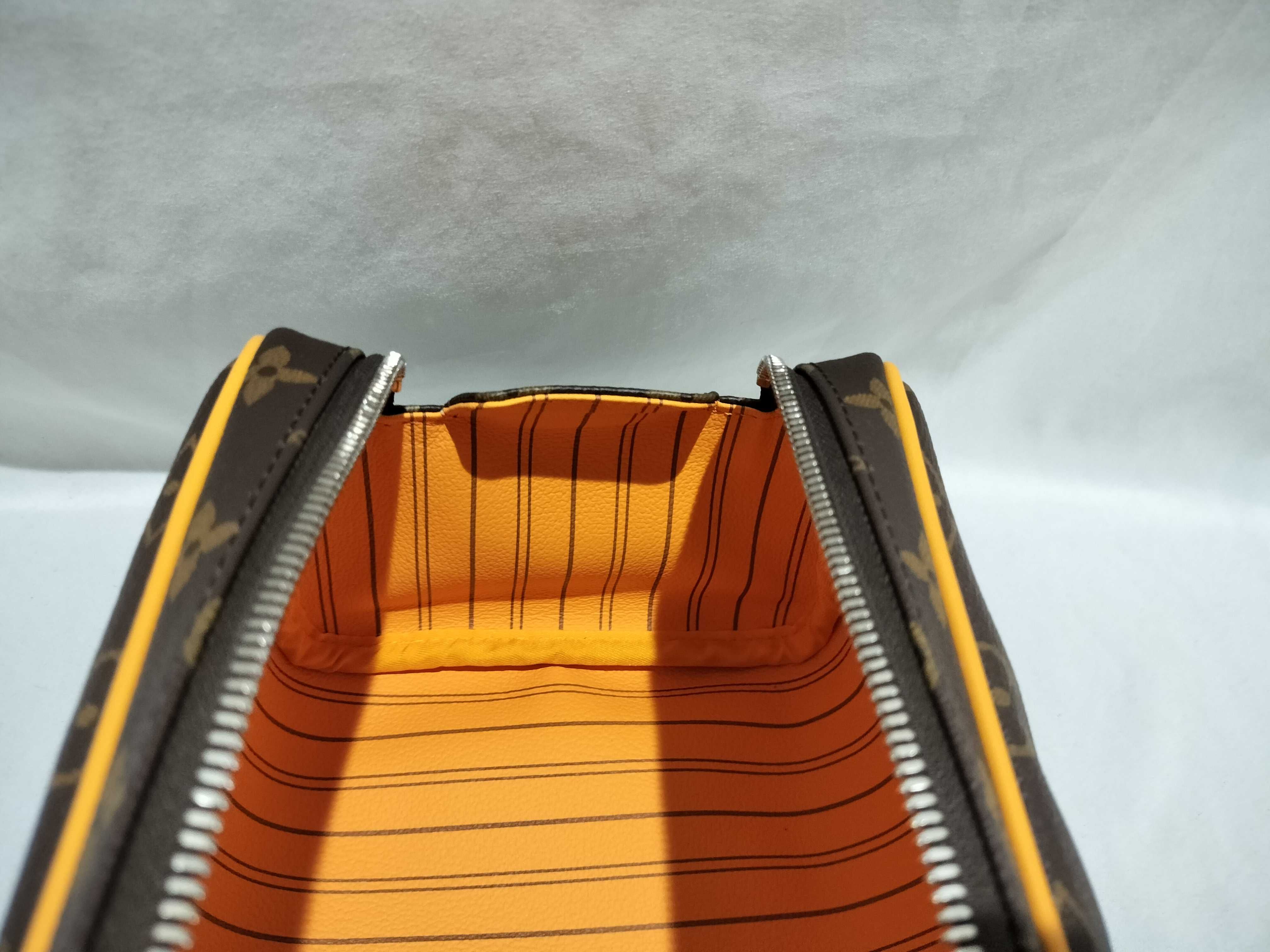 【水曜終了】(10697_0198)LOUIS VUITTON モノグラム M12643 マカサー ドップ・キット ポーチ