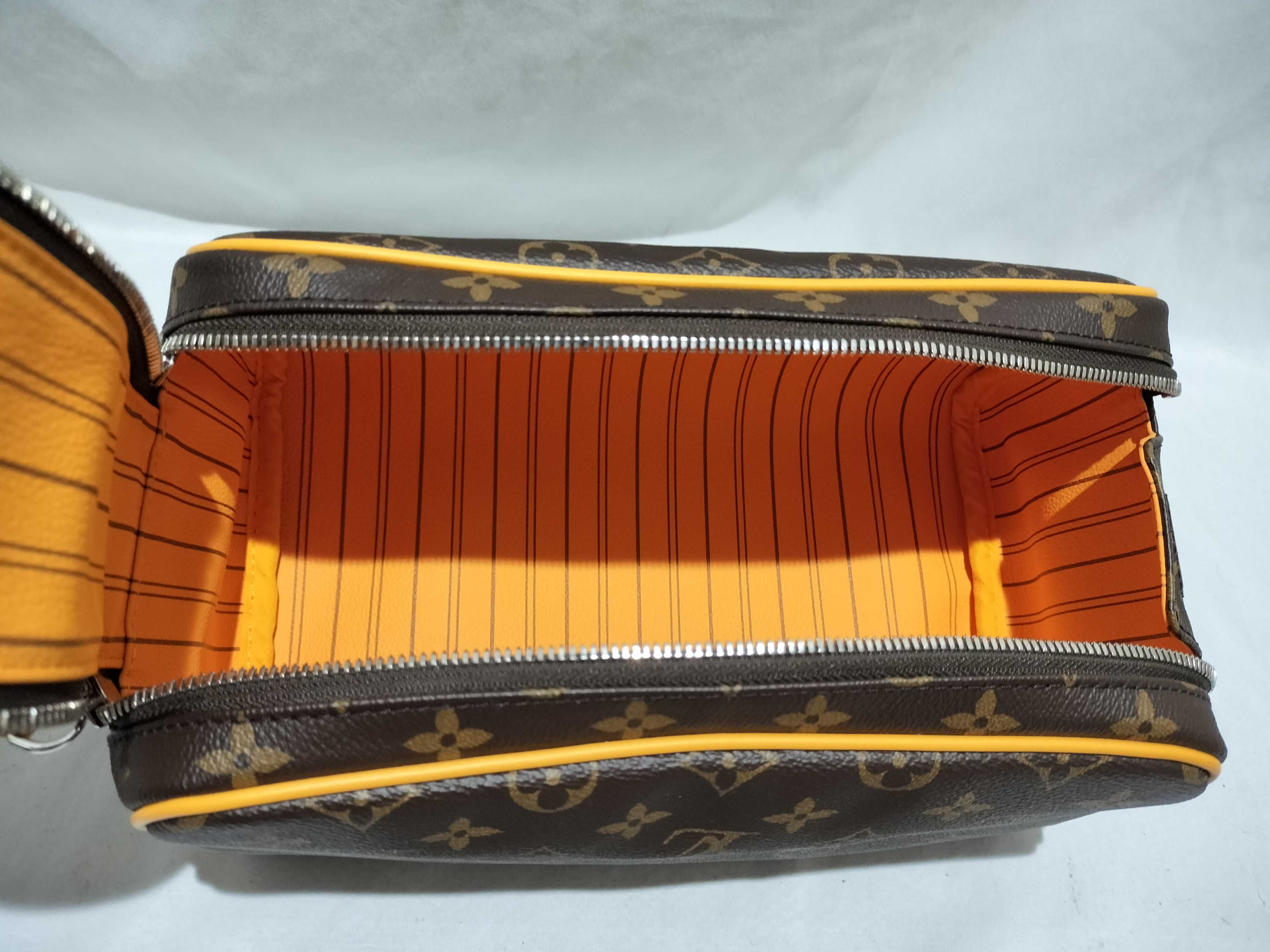 【水曜終了】(10697_0198)LOUIS VUITTON モノグラム M12643 マカサー ドップ・キット ポーチ