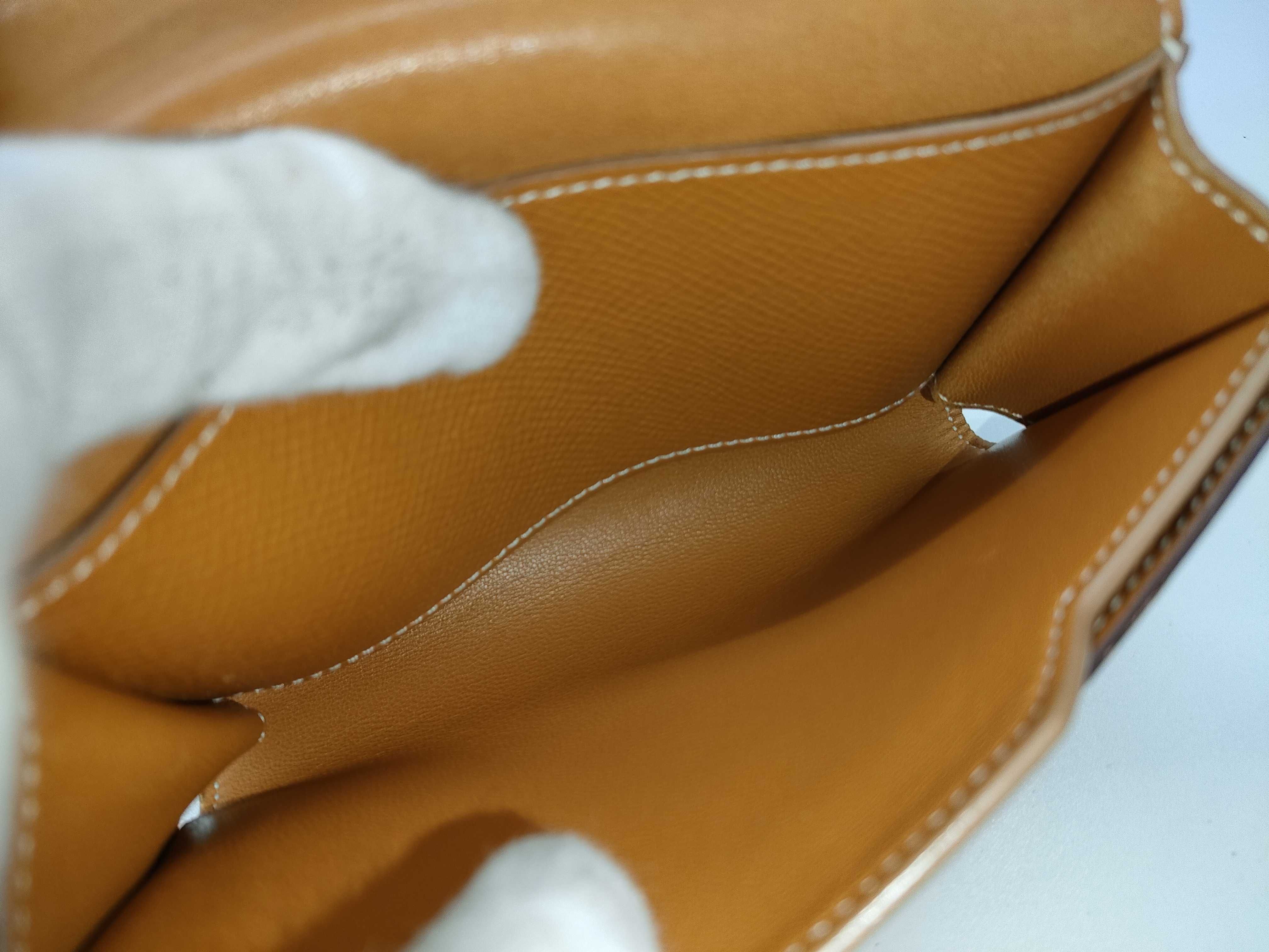 【水曜終了】(10813_0133)HERMES パッサンコンパクト ヴォー・エプソン ゴールド A刻印 財布