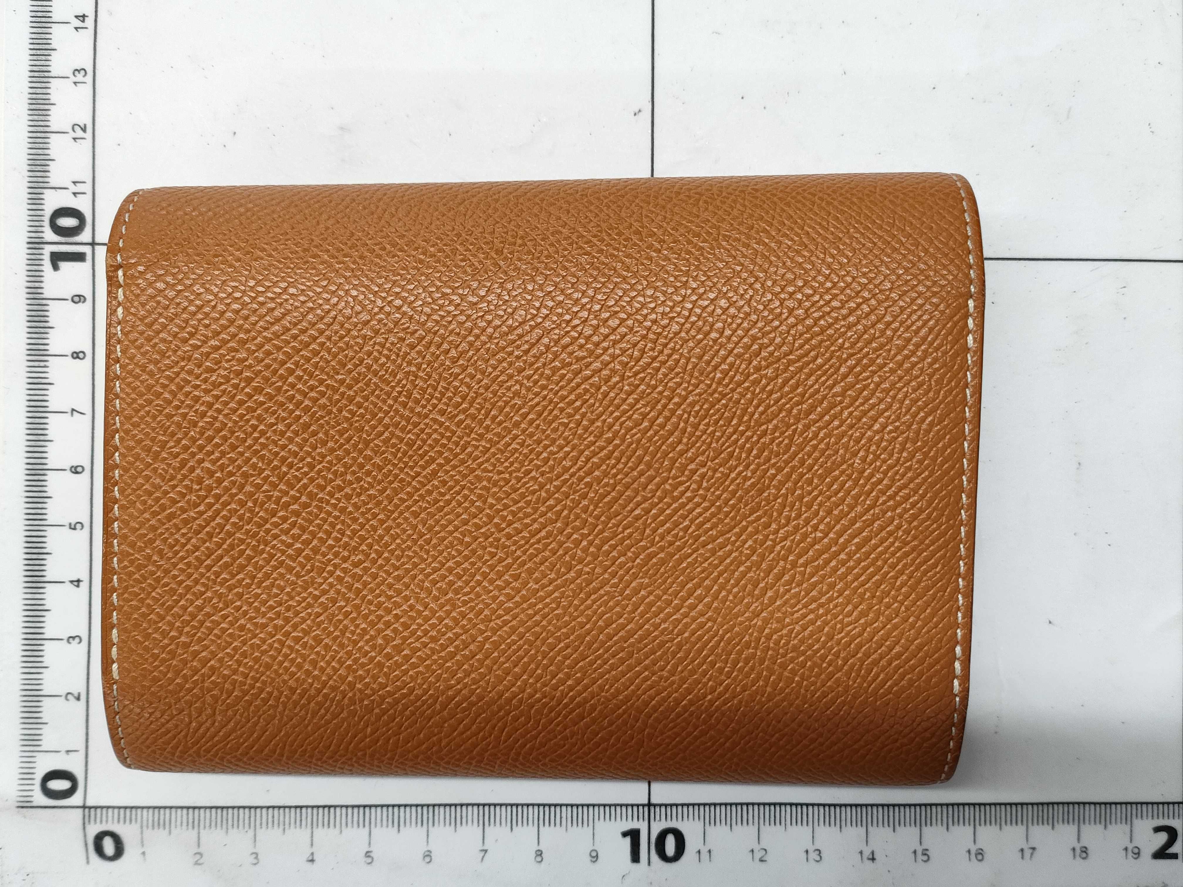 【水曜終了】(10813_0133)HERMES パッサンコンパクト ヴォー・エプソン ゴールド A刻印 財布