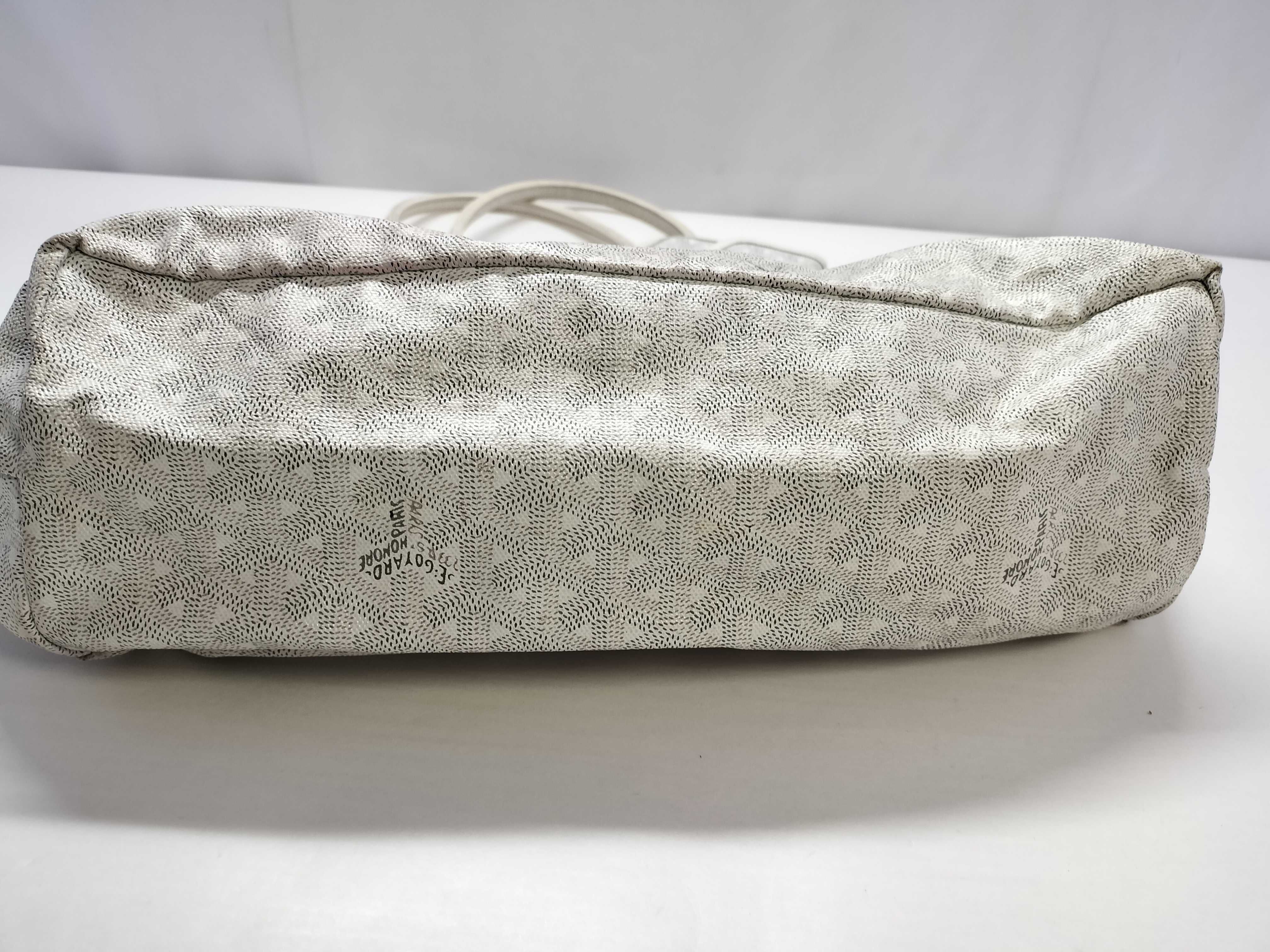 【水曜終了】(10827_0003)GUCCI GGキャンバス 07198 ポーチ