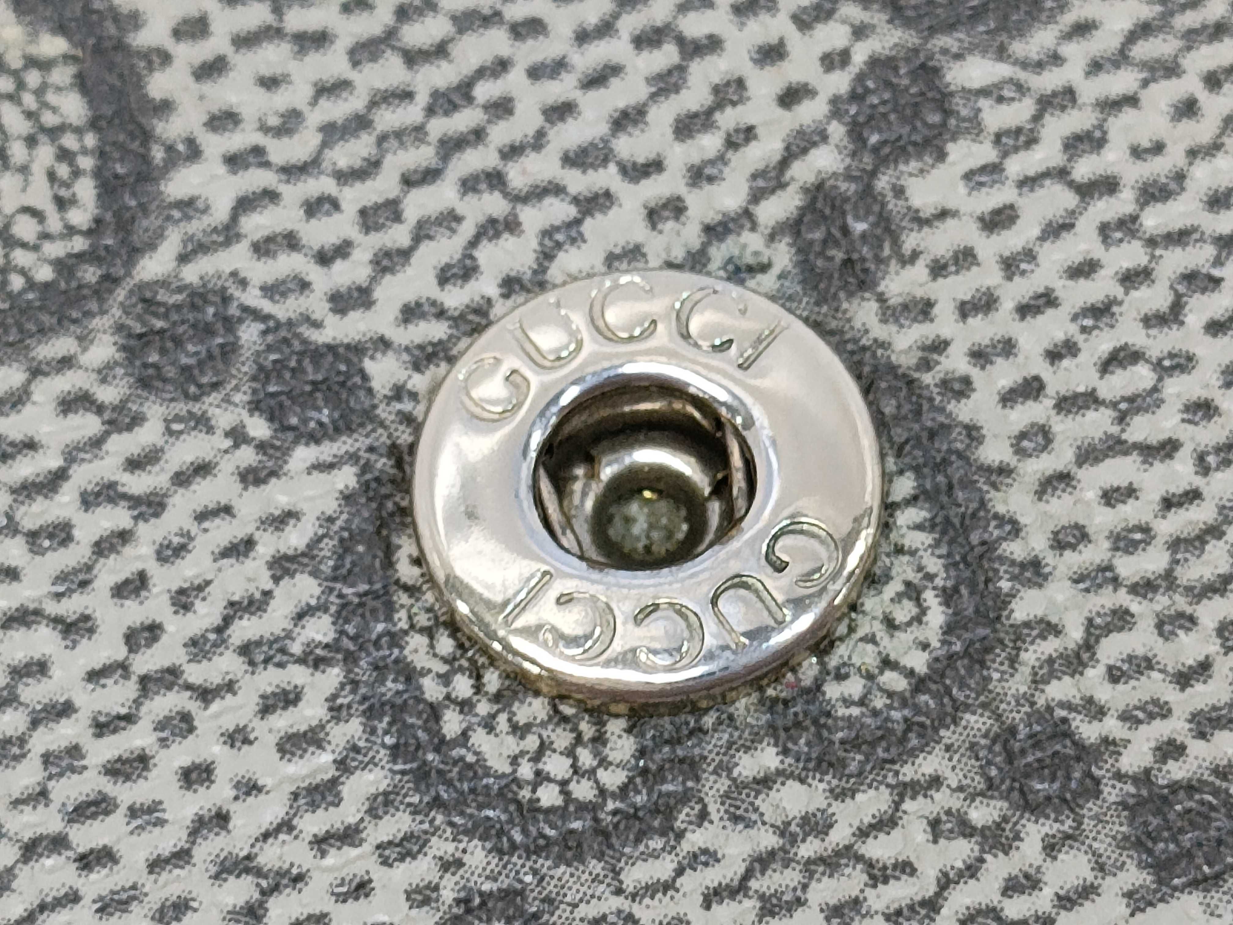 【水曜終了】(10827_0076)GUCCI スプリーム 長財布 財布