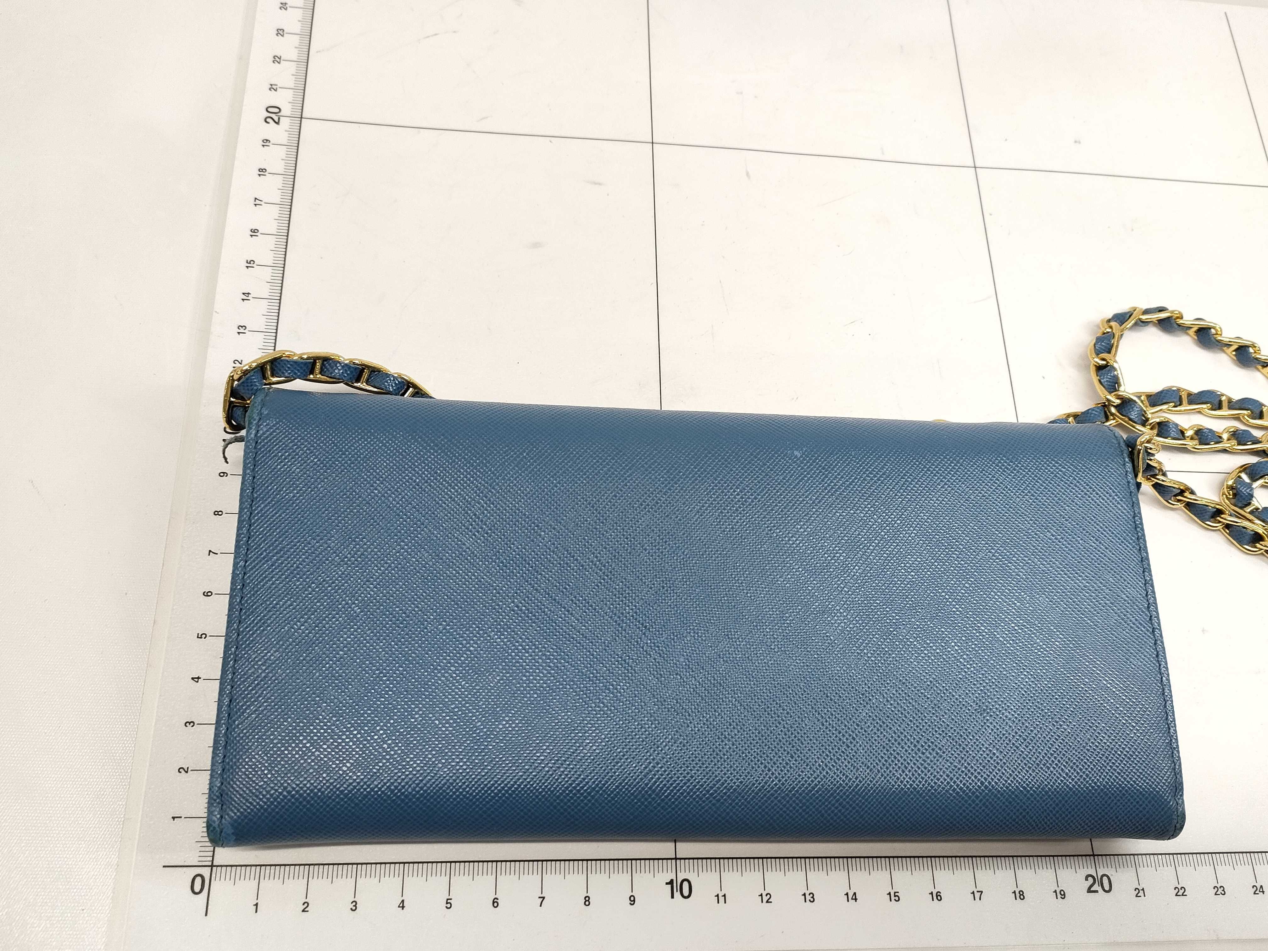 【水曜終了】(10827_0081)PRADA サフィアーノ チェーンウォレット 財布