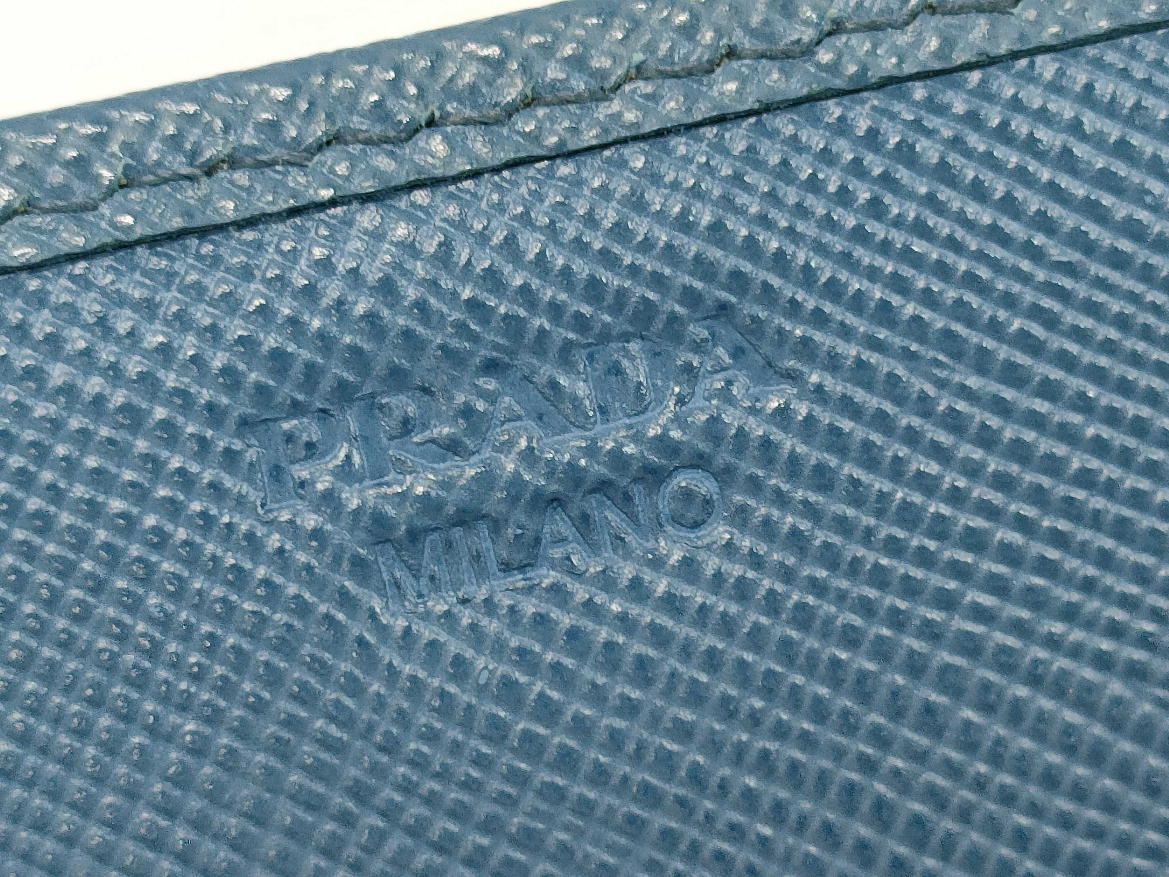 【水曜終了】(10827_0081)PRADA サフィアーノ チェーンウォレット 財布