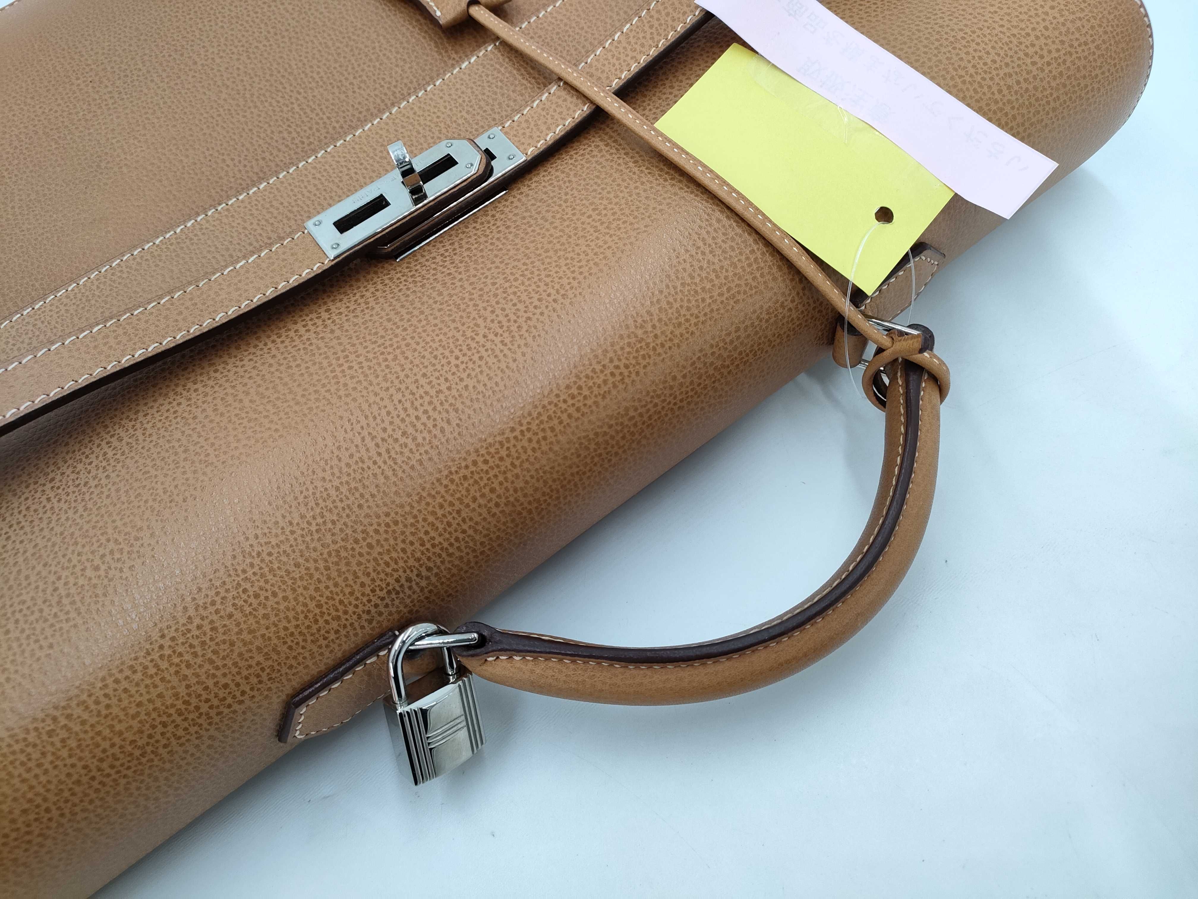 【水曜終了】(10813_0135)HERMES ケリーデペッシュ ベージュ系 シルバー金具 【刻印】□H ビジネスバッグ