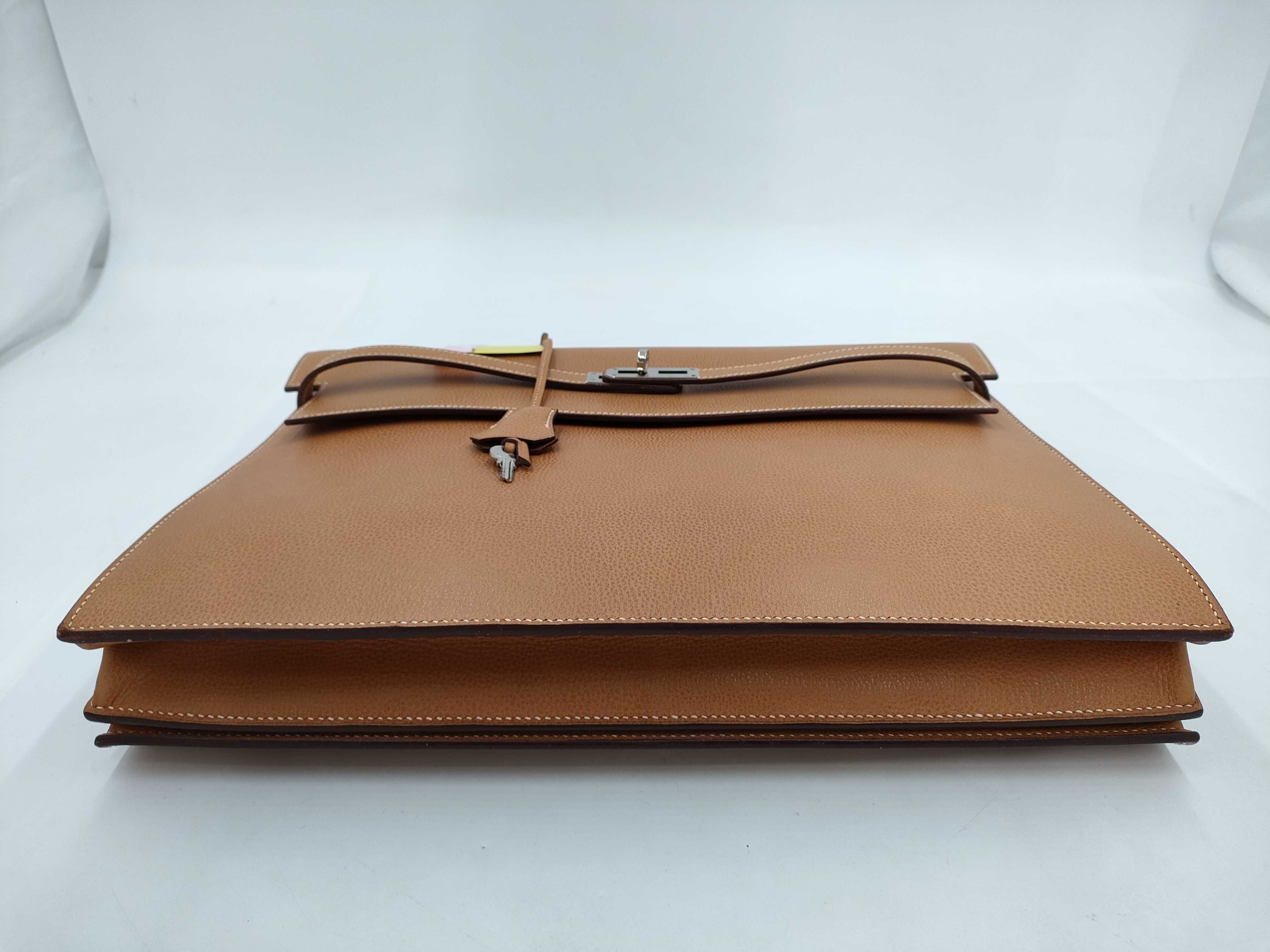 【水曜終了】(10813_0135)HERMES ケリーデペッシュ ベージュ系 シルバー金具 【刻印】□H ビジネスバッグ