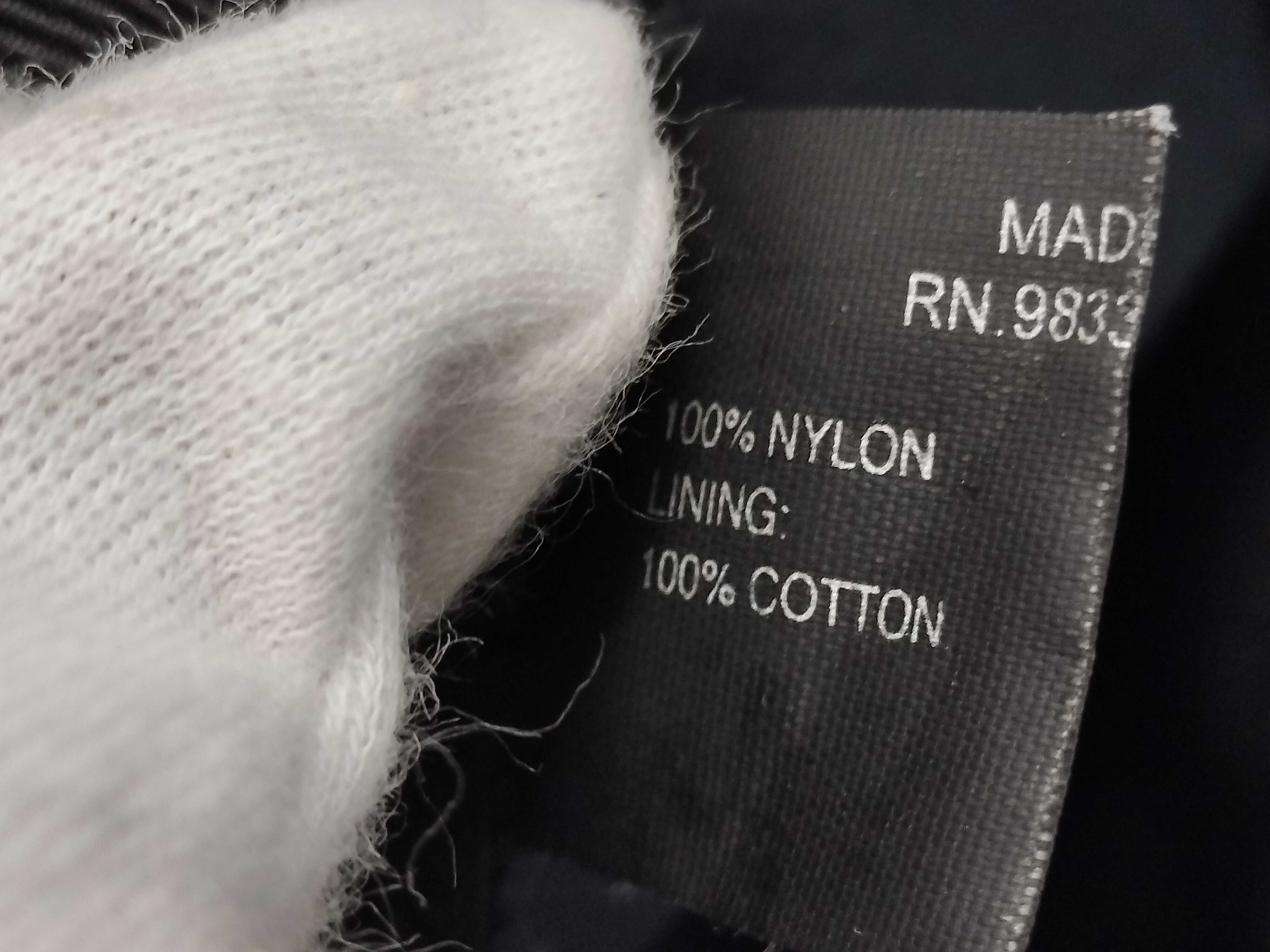 【水曜終了】(10827_0082)PRADA ナイロン キャップ 黒 その他小物