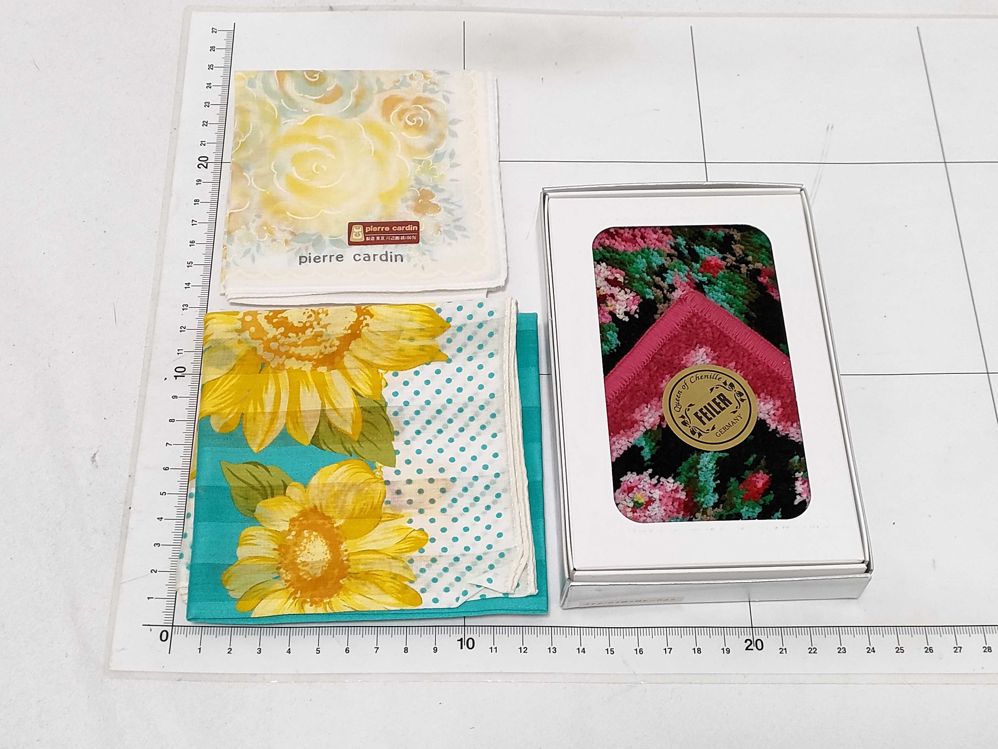 (10931_1033)▼Dior セリーヌ/フェイラー/シール付きハンカチおまとめ その他小物