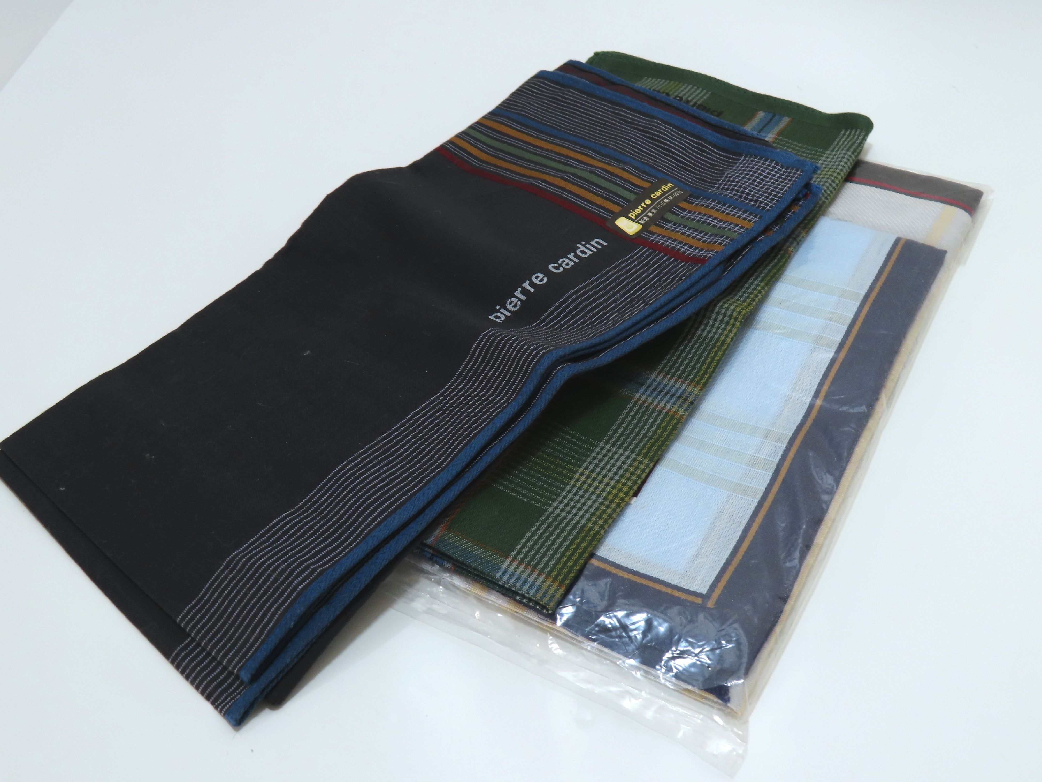 (10931_0864)▼ピエールカルダン/ウンガロ等メンズデザインハンカチセット その他小物
