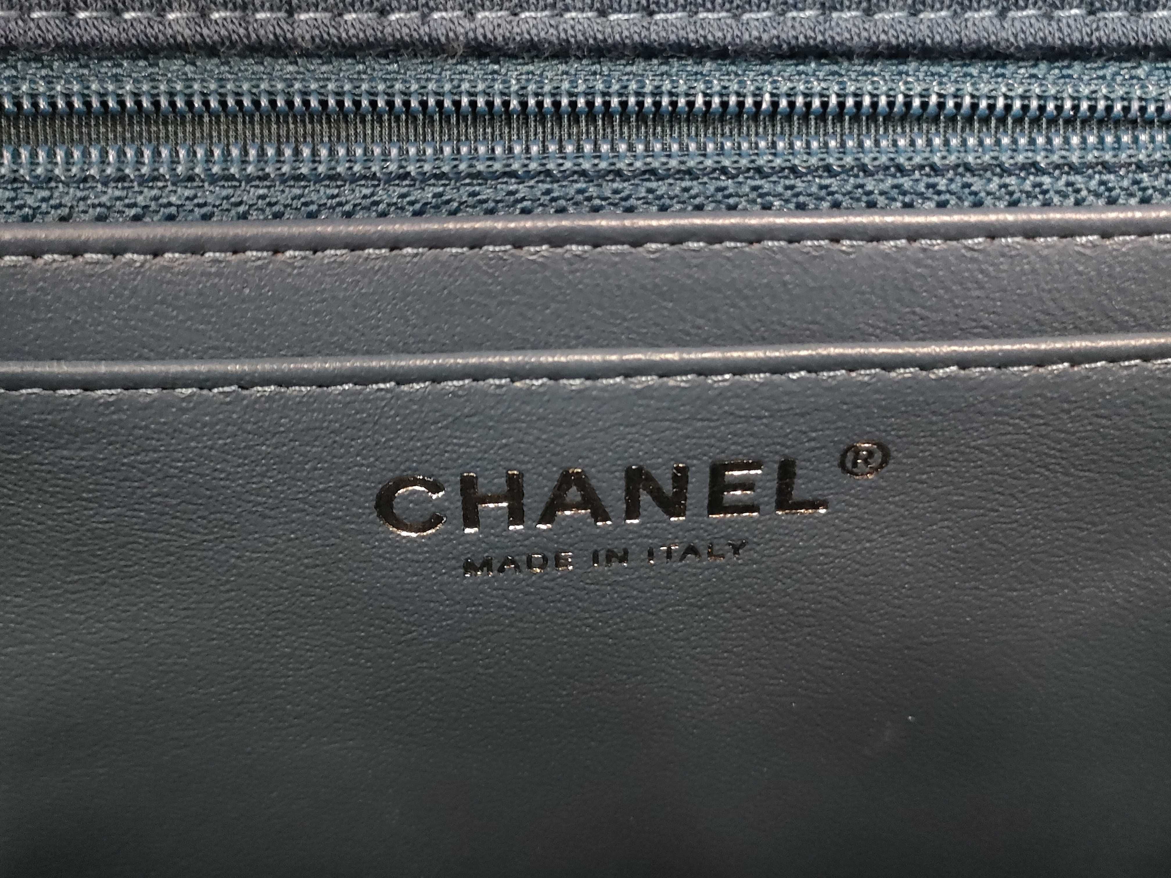【水曜終了】(10933_0084)CHANEL マトラッセ30/ブルー/13番台/小穴有り ショルダーバッグ